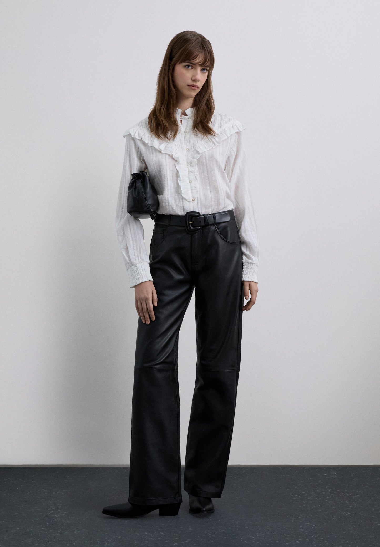 STRAIGHT LEATHER TROUSERS