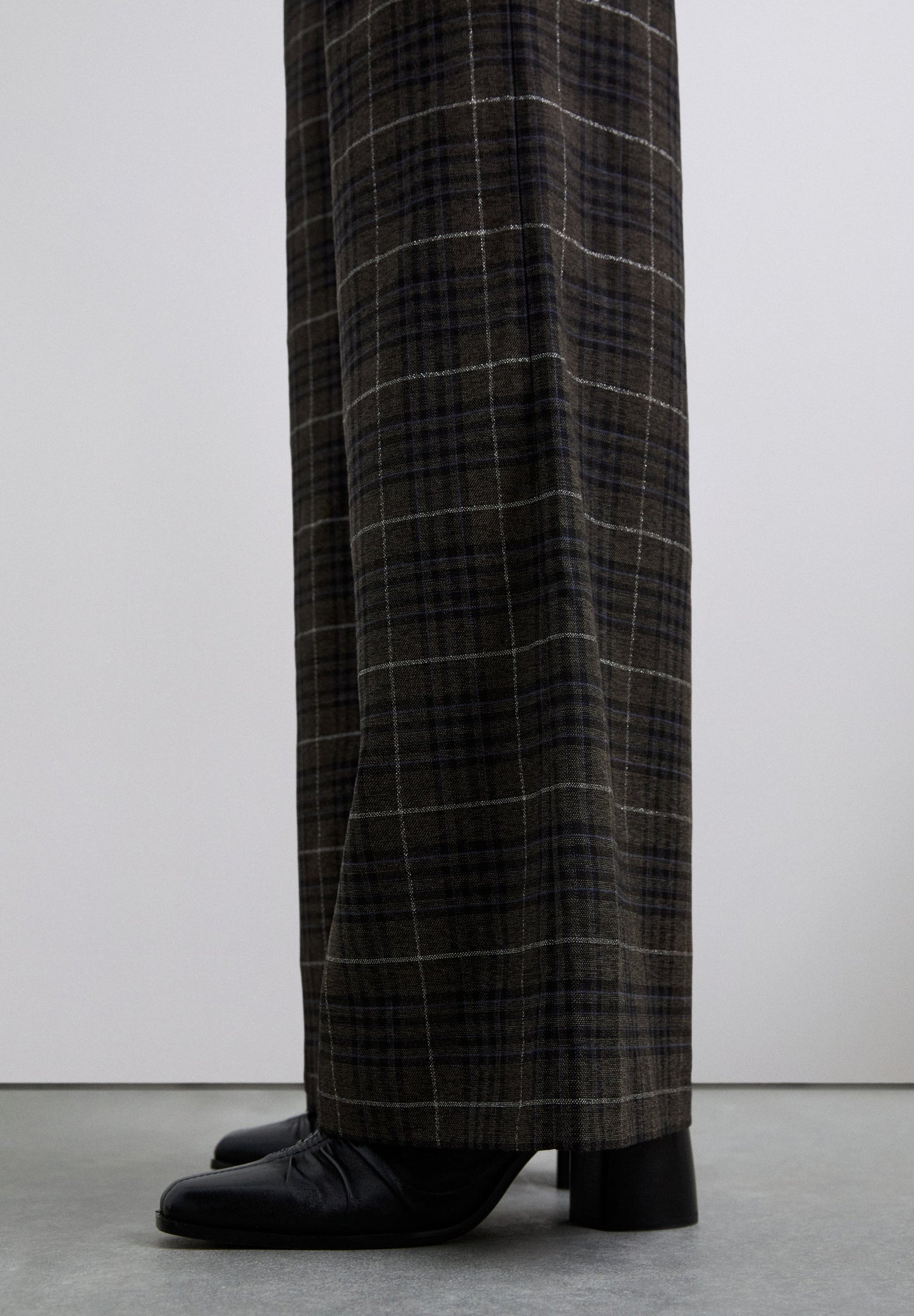 STRAIGHT CUT CHECK TROUSERS