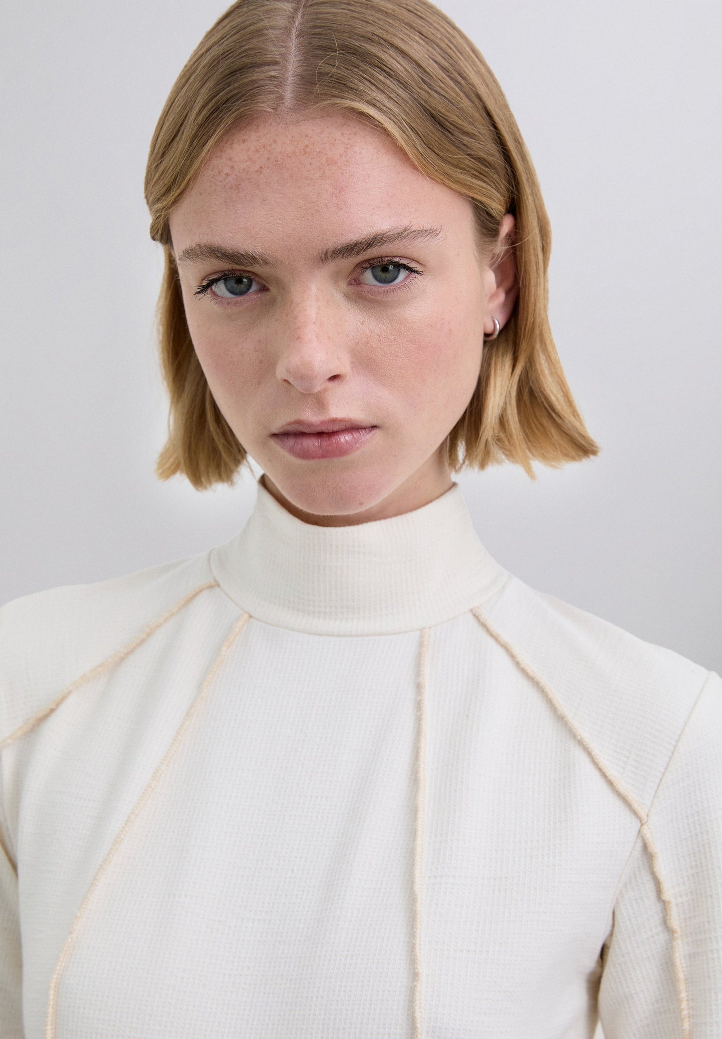 OVERLOCK KNIT MIDI DRESS