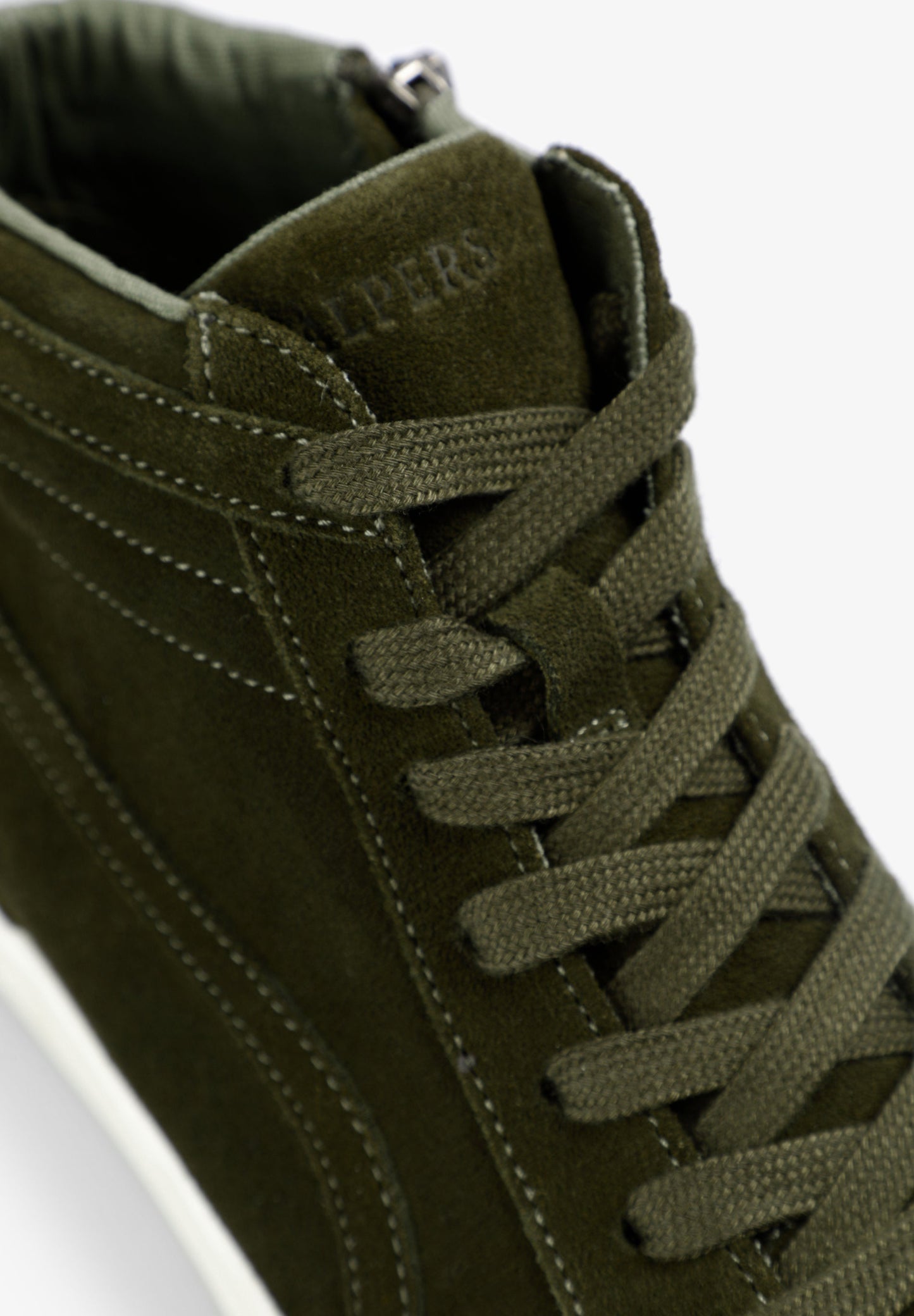 HIGH TOP LEATHER SKULL SNEAKERS