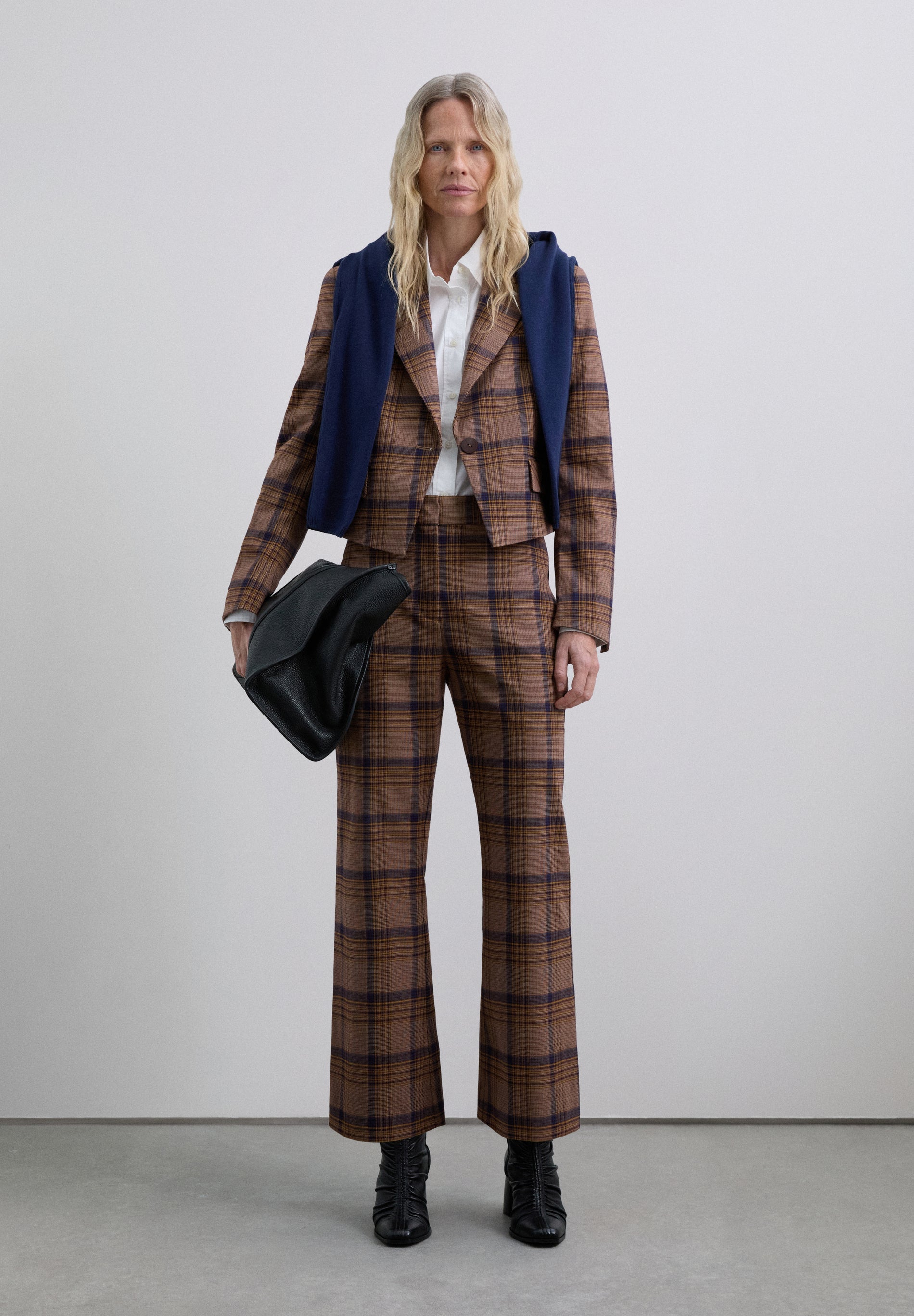 ANKLE FLARE CHECK TROUSERS