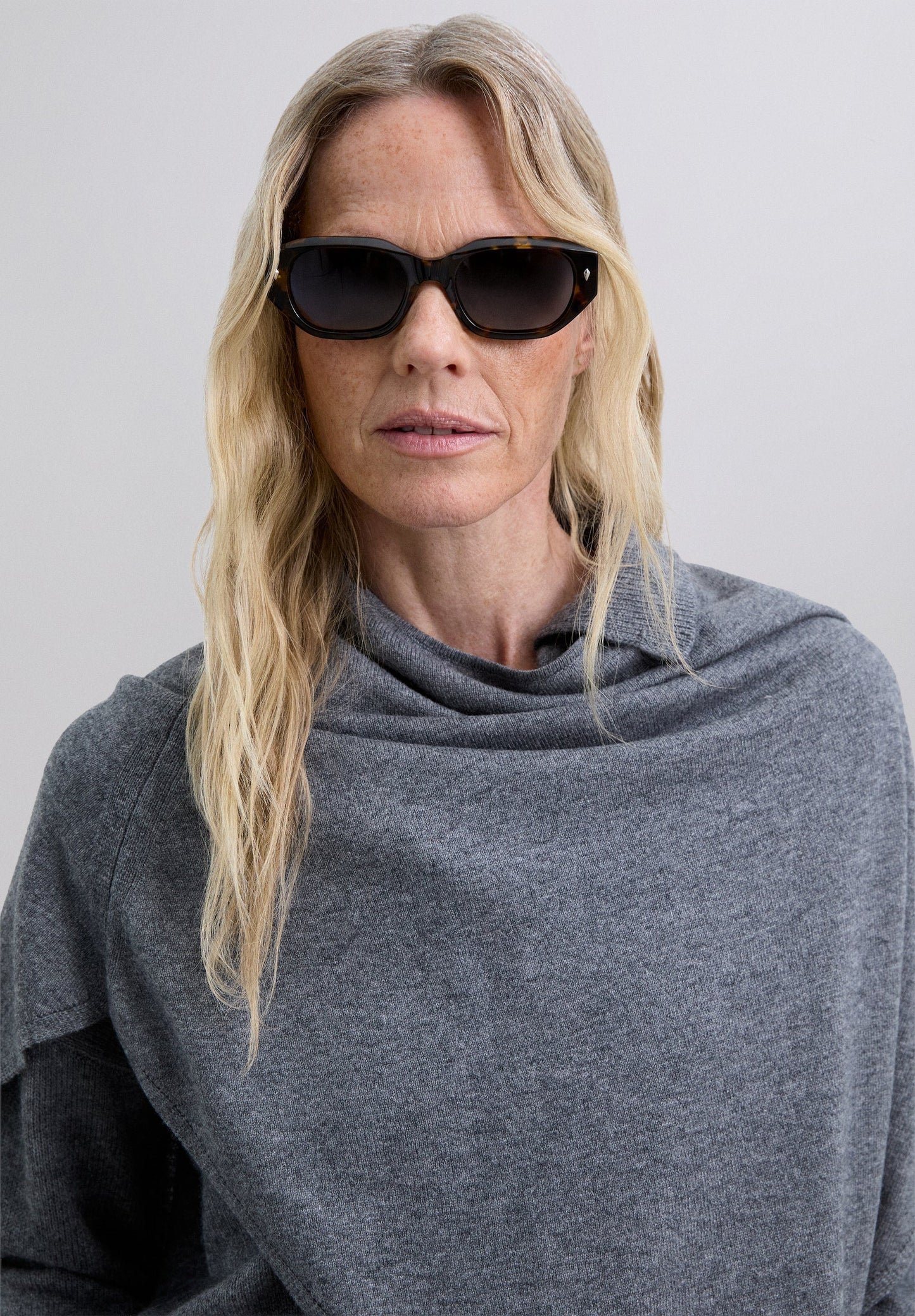 SCMAXITRIANGLE SCARF