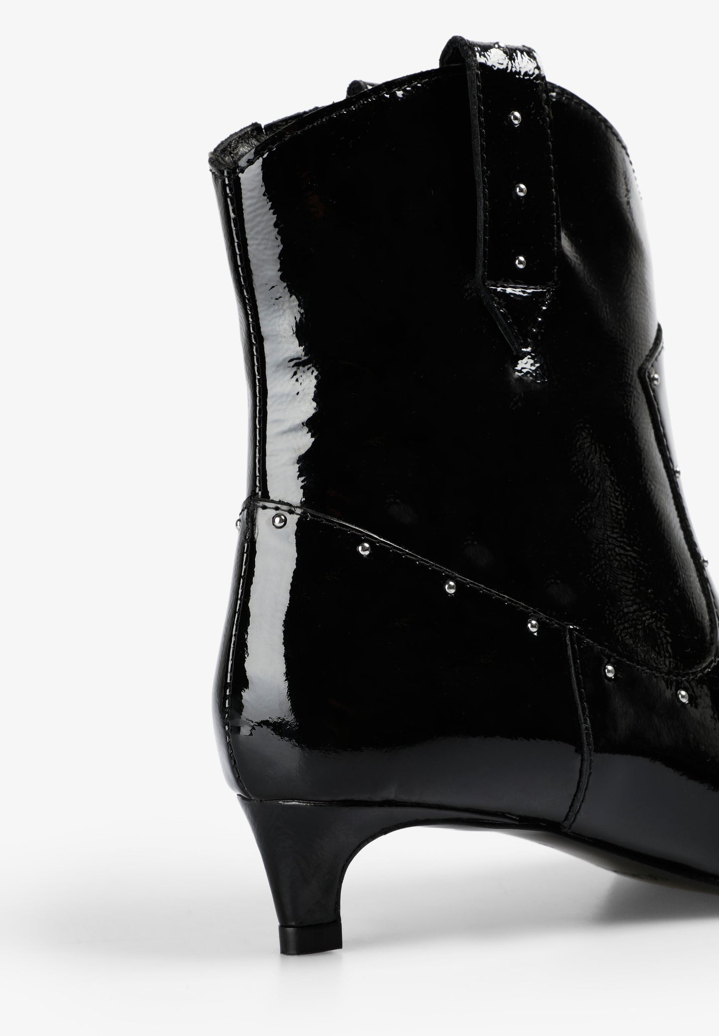 LEATHER BOOTS WITH STUDS