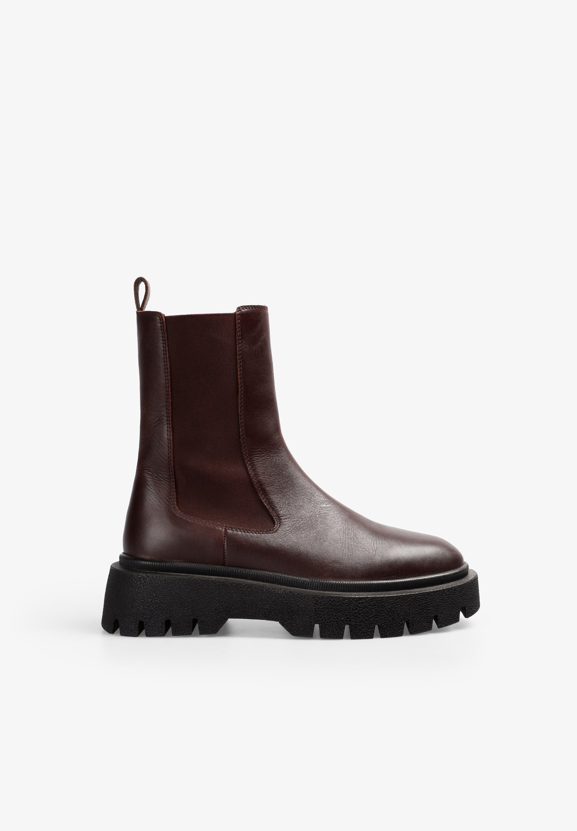 BURGUNDY LEATHER CHELSEA BOOTS