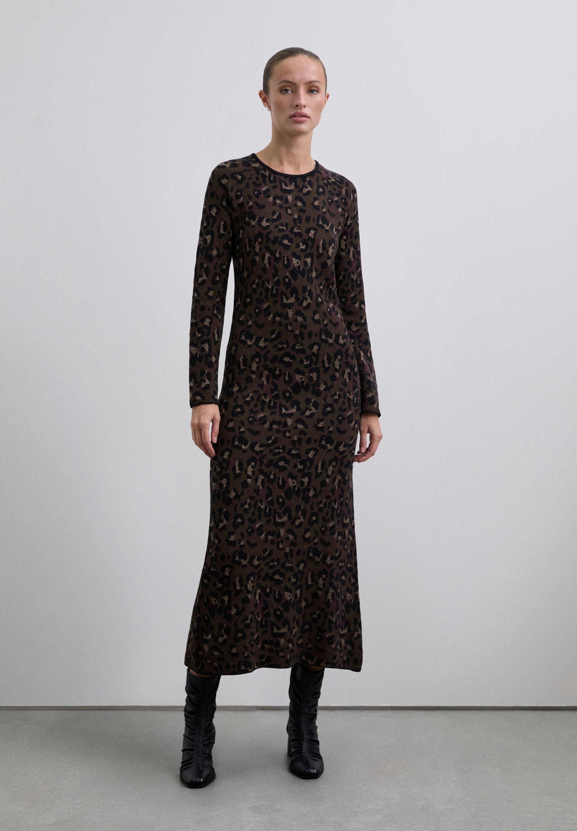 JACQUARD KNIT MIDI DRESS