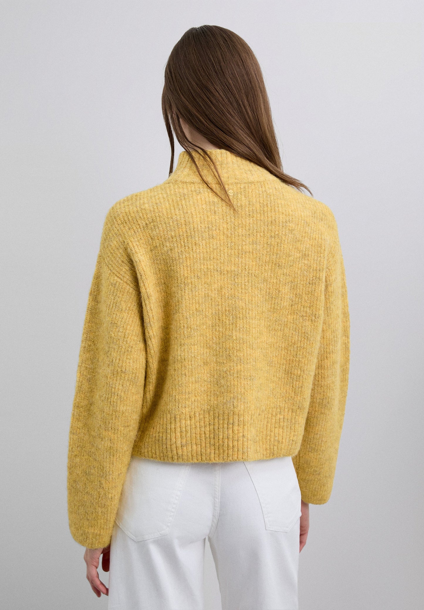 HIGH NECK SWEATER
