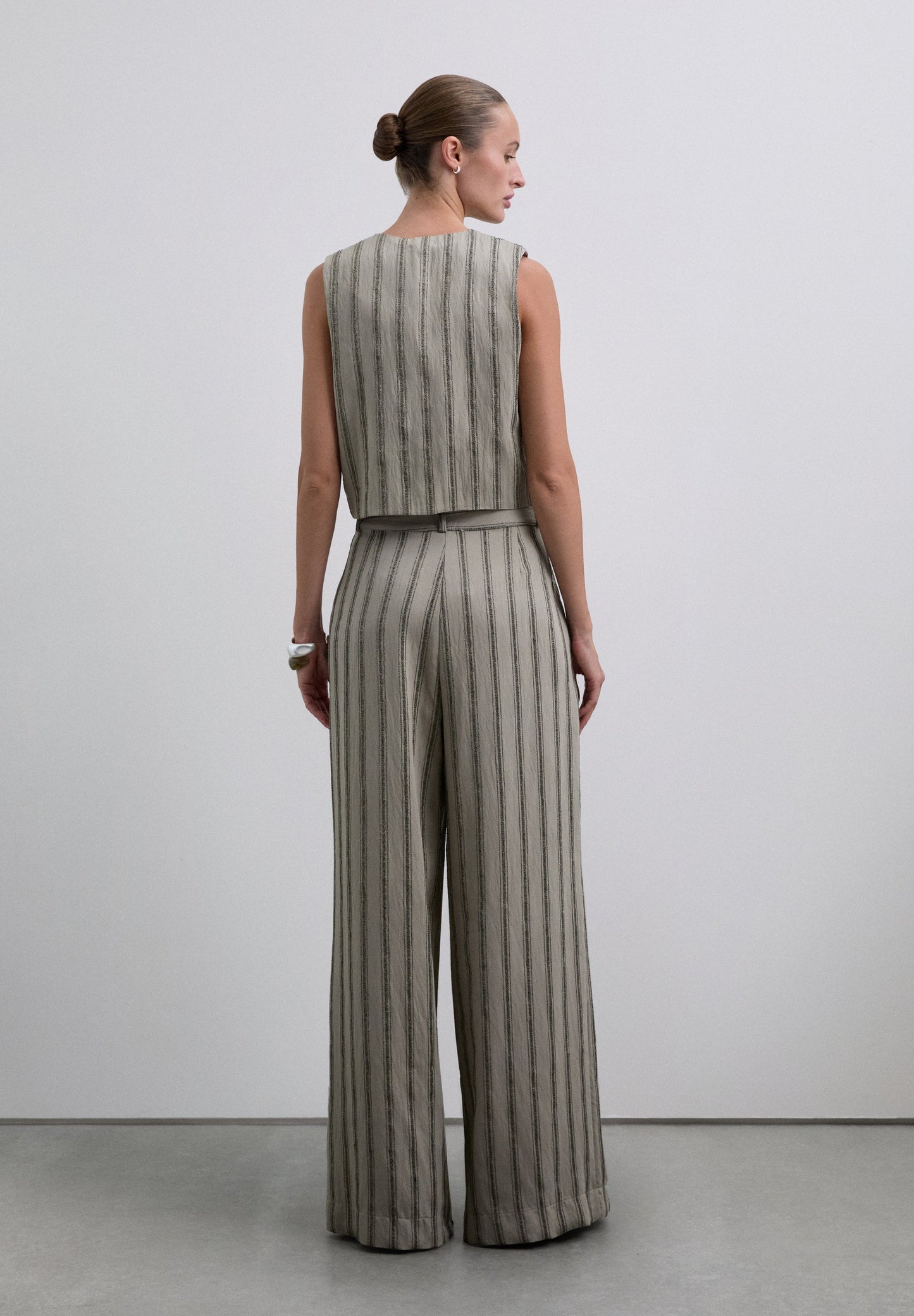 STRIPED CULOTTES WITH DARTS
