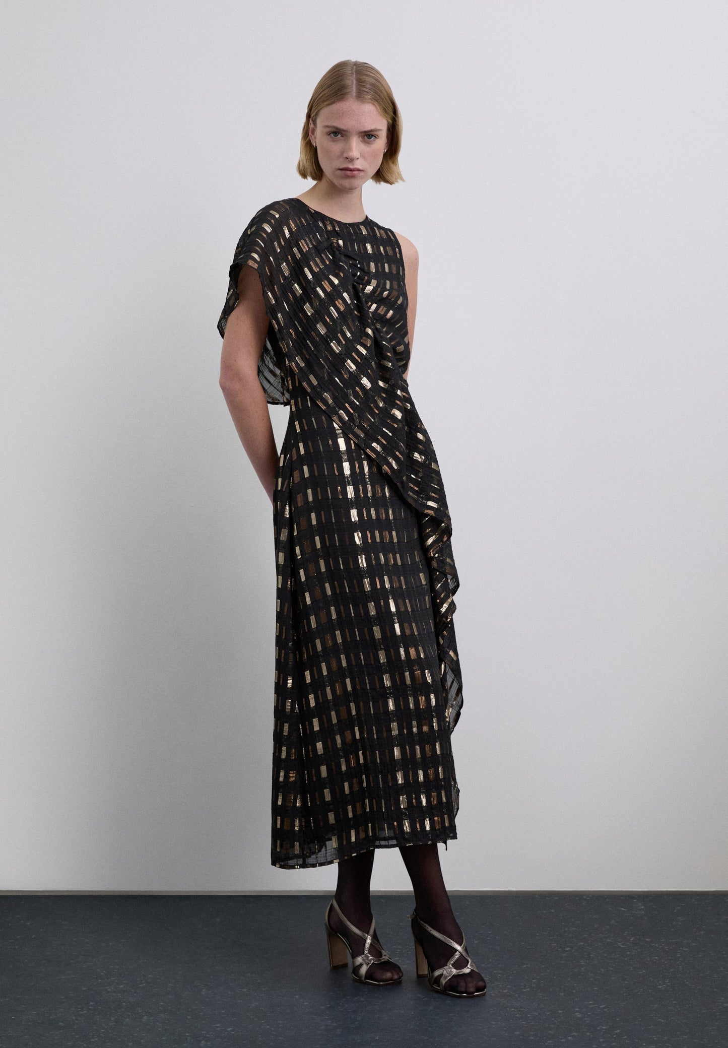 XM SCRUFFLEDRAPE DRESS