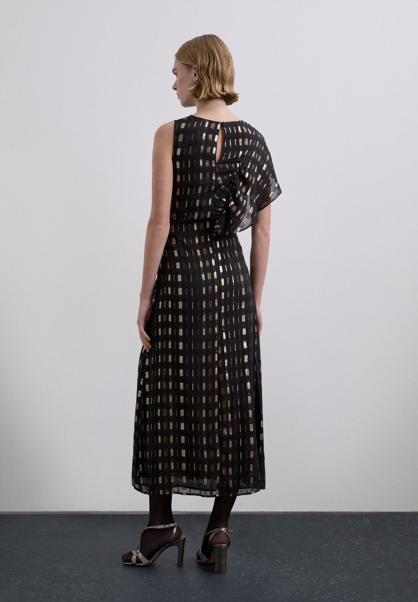 XM SCRUFFLEDRAPE DRESS