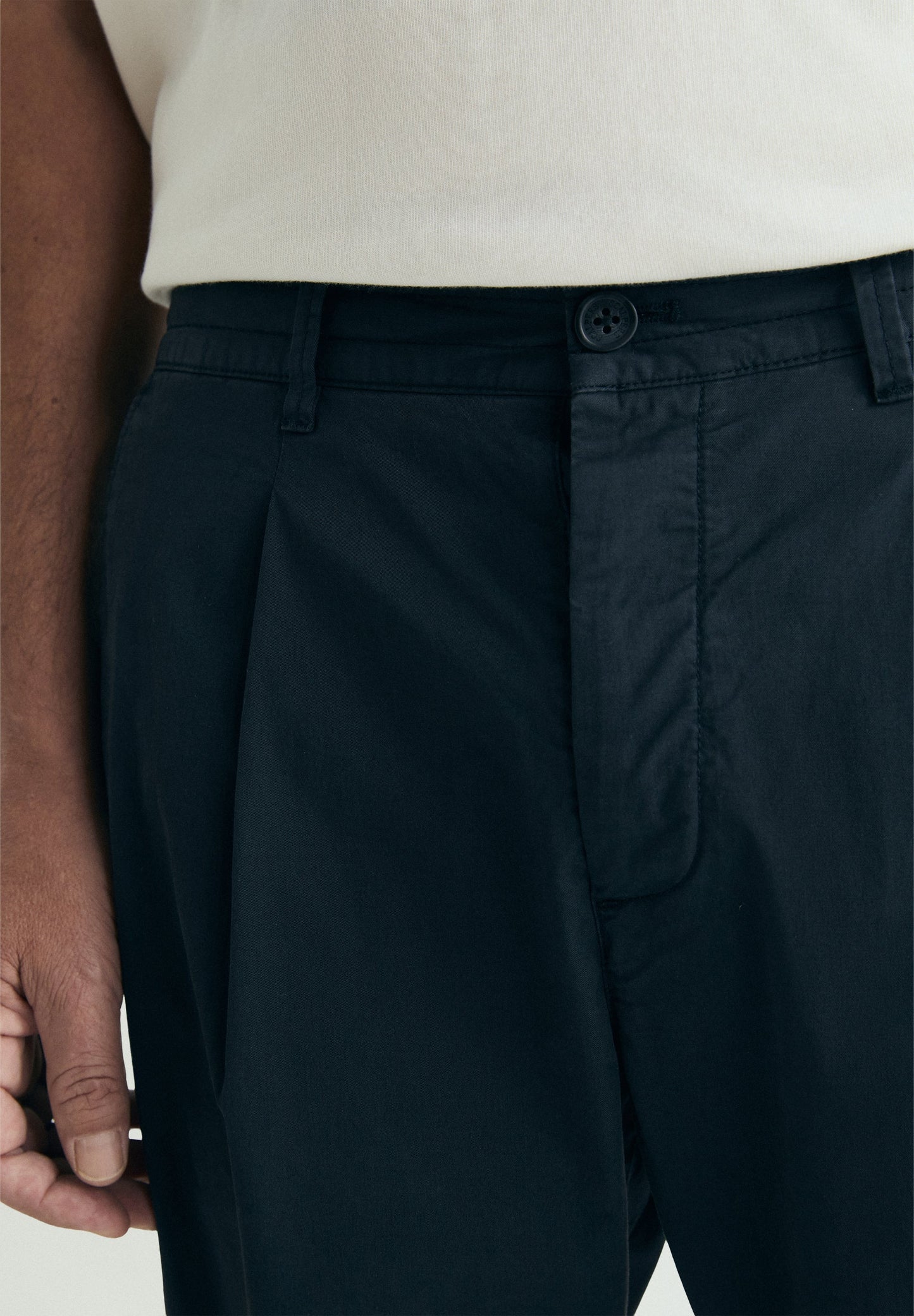 TROUSERS WITH FRONT DARTS