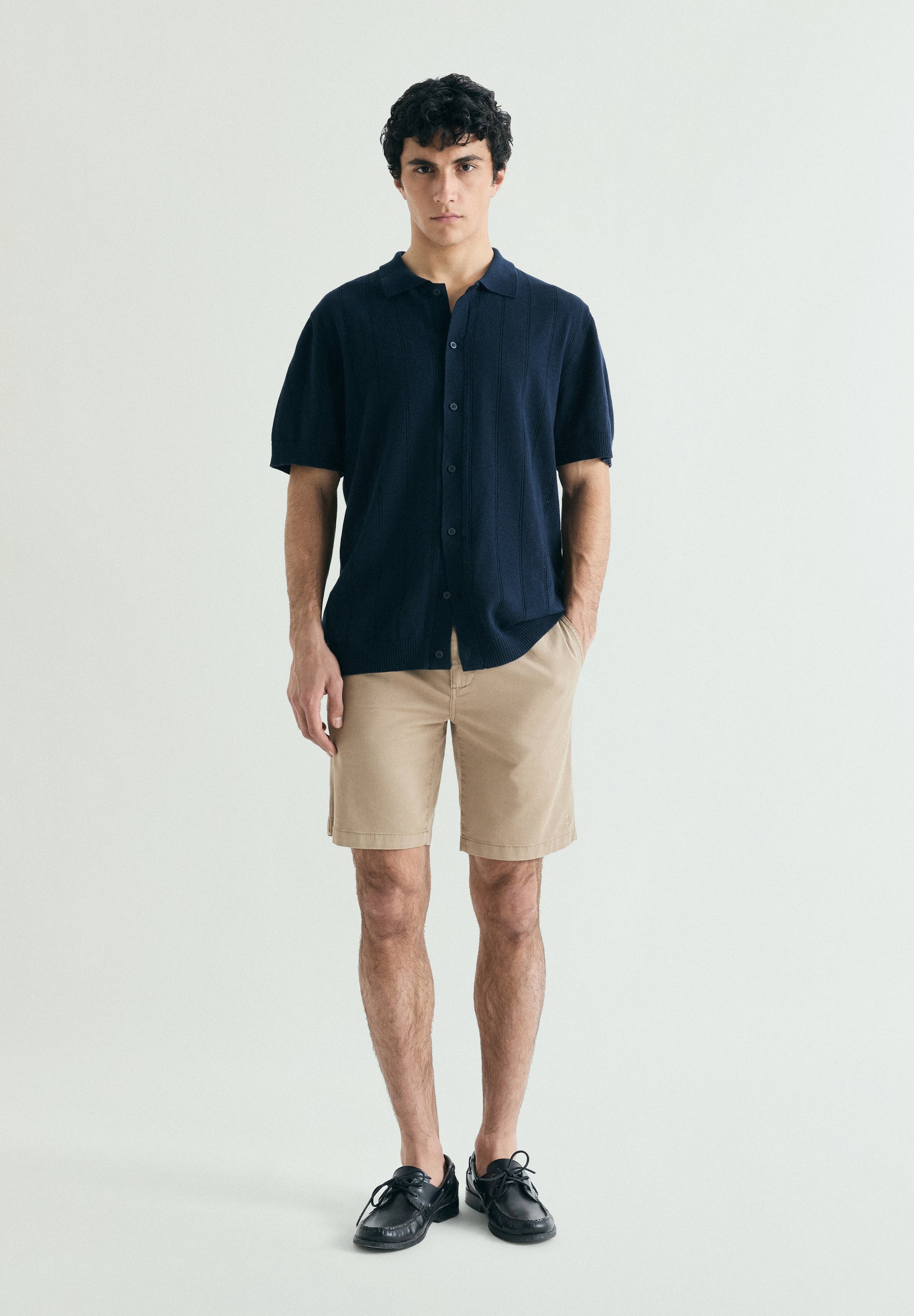 BERMUDA SHORTS WITH INNER DRAWSTRING
