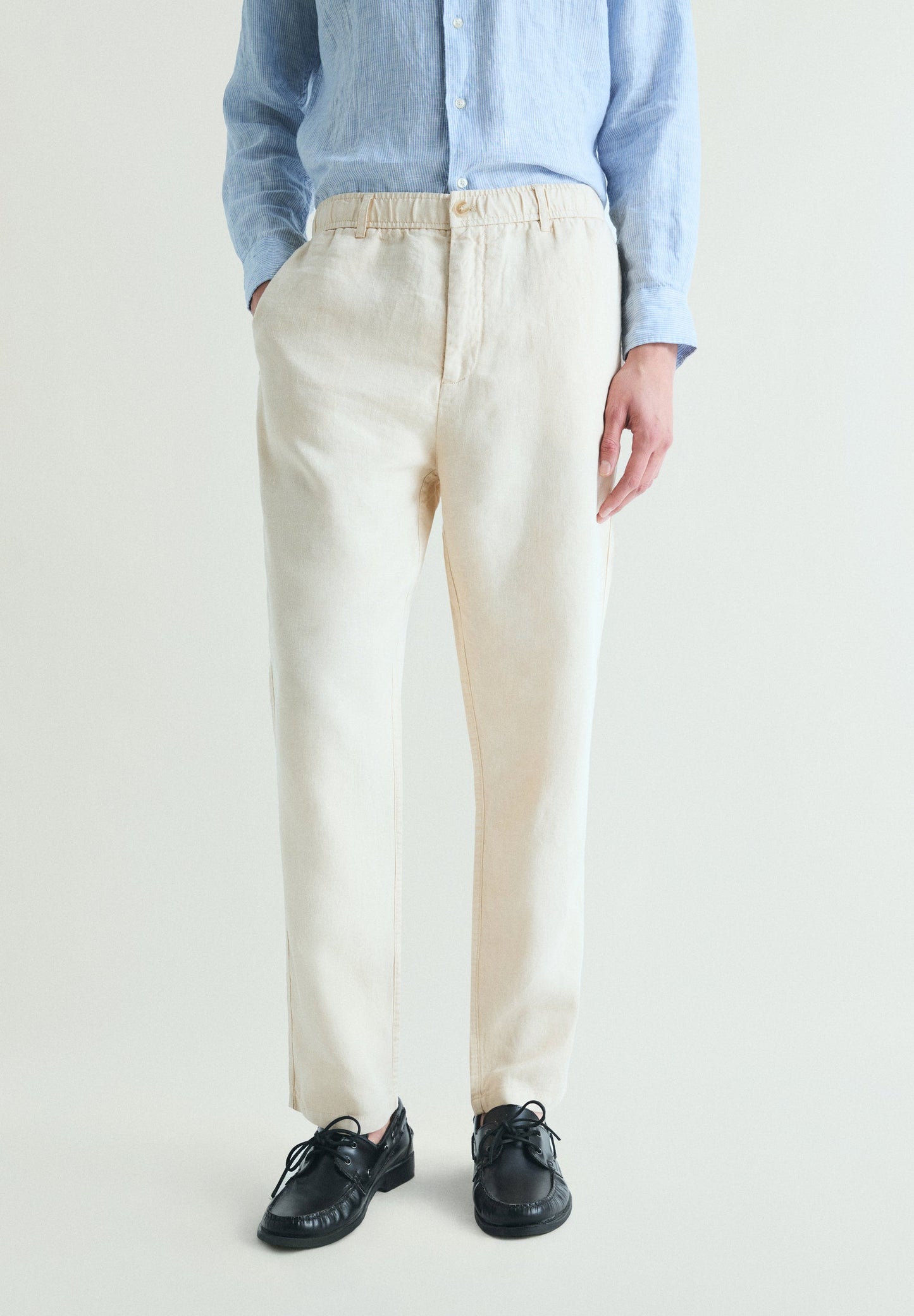 RELAXED FIT LINEN TROUSERS