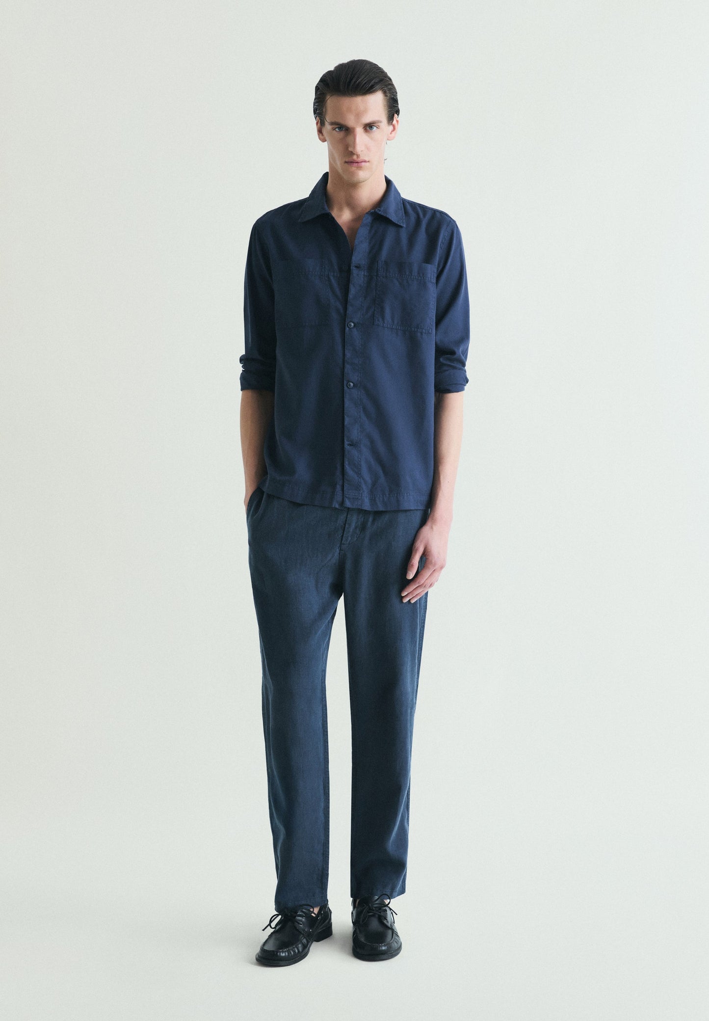 RELAXED FIT LINEN TROUSERS