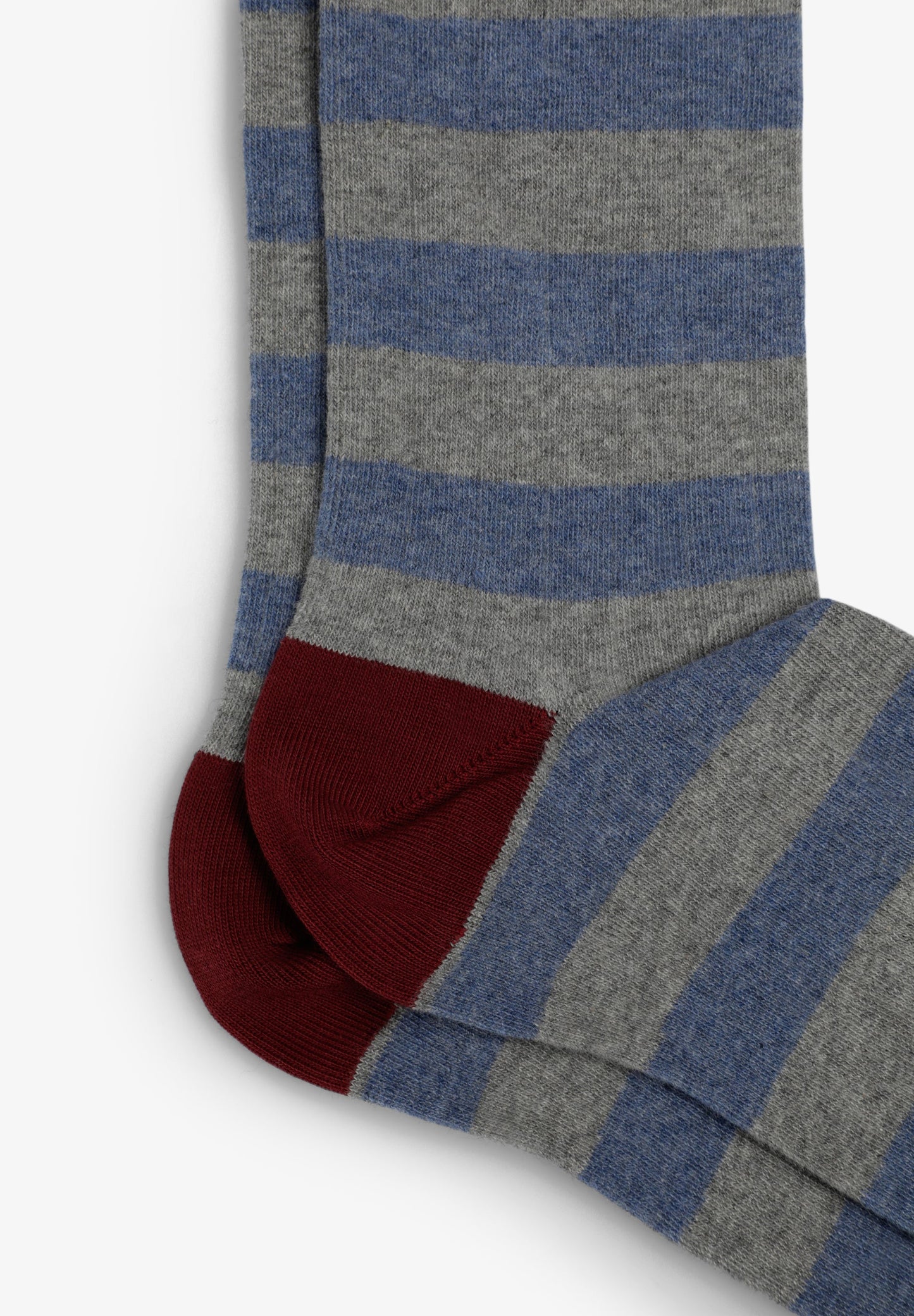 SCSTRIPES LONG SOCKS