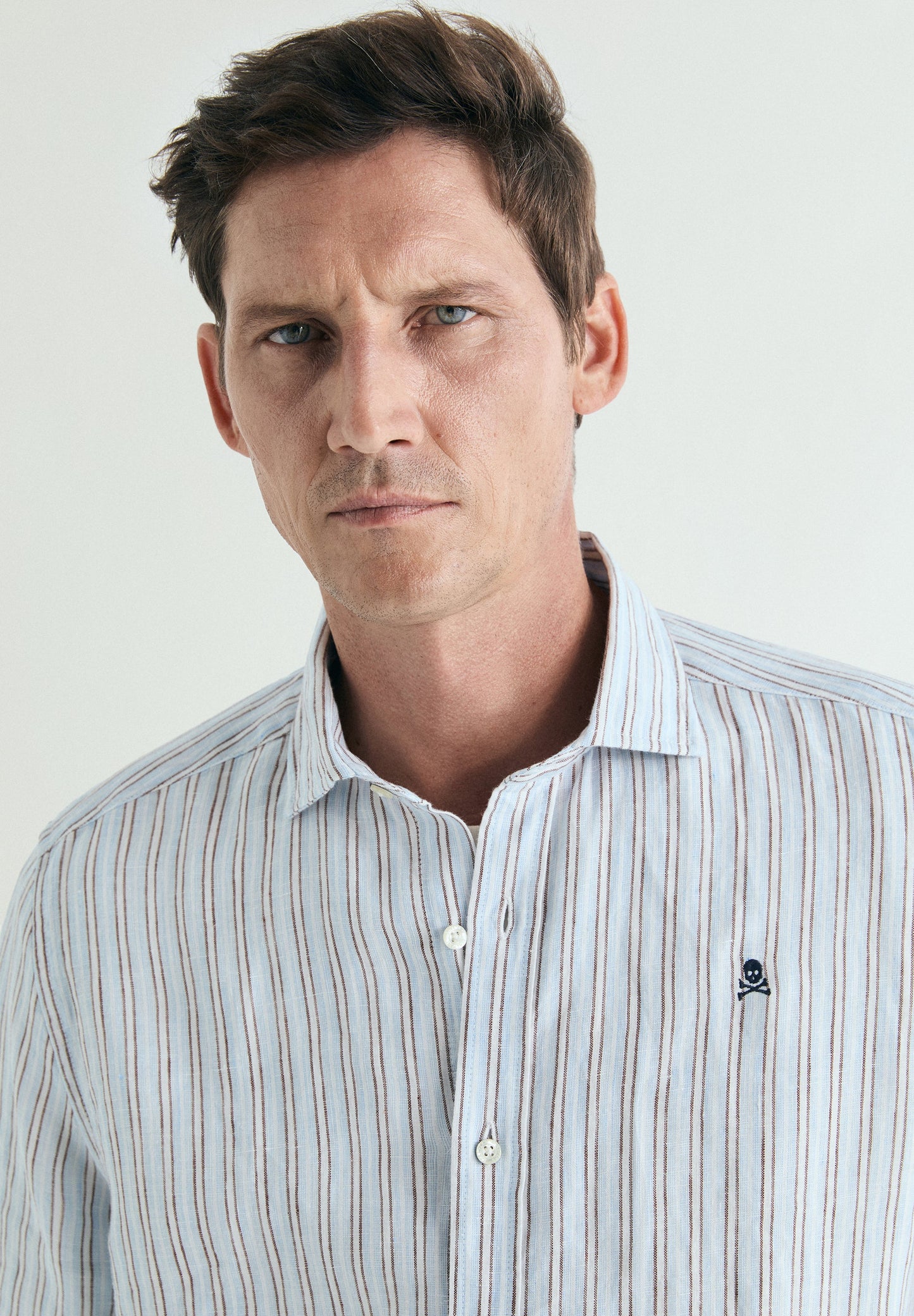 SLIM FIT LINEN SHIRT