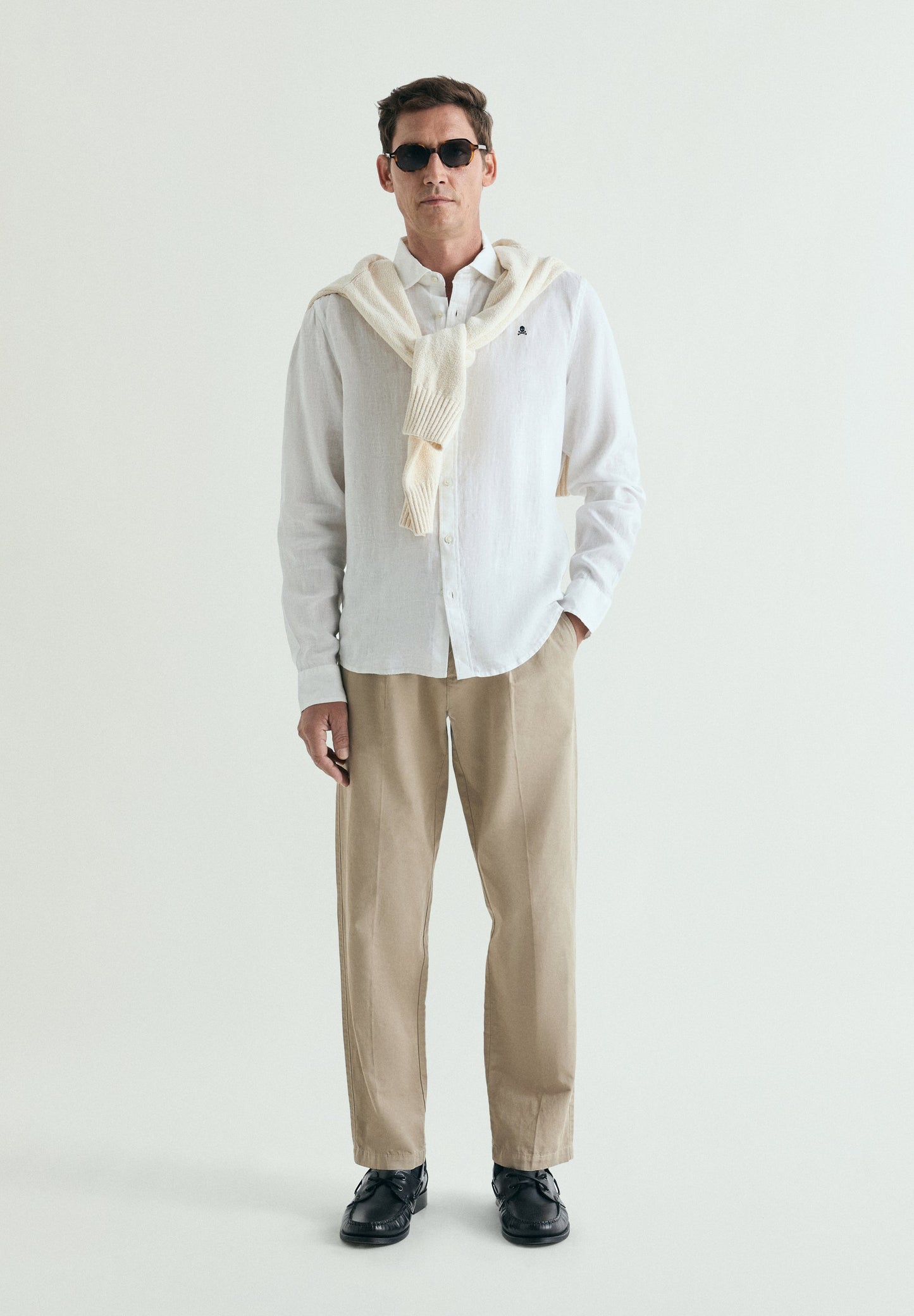 SLIM FIT LINEN SHIRT