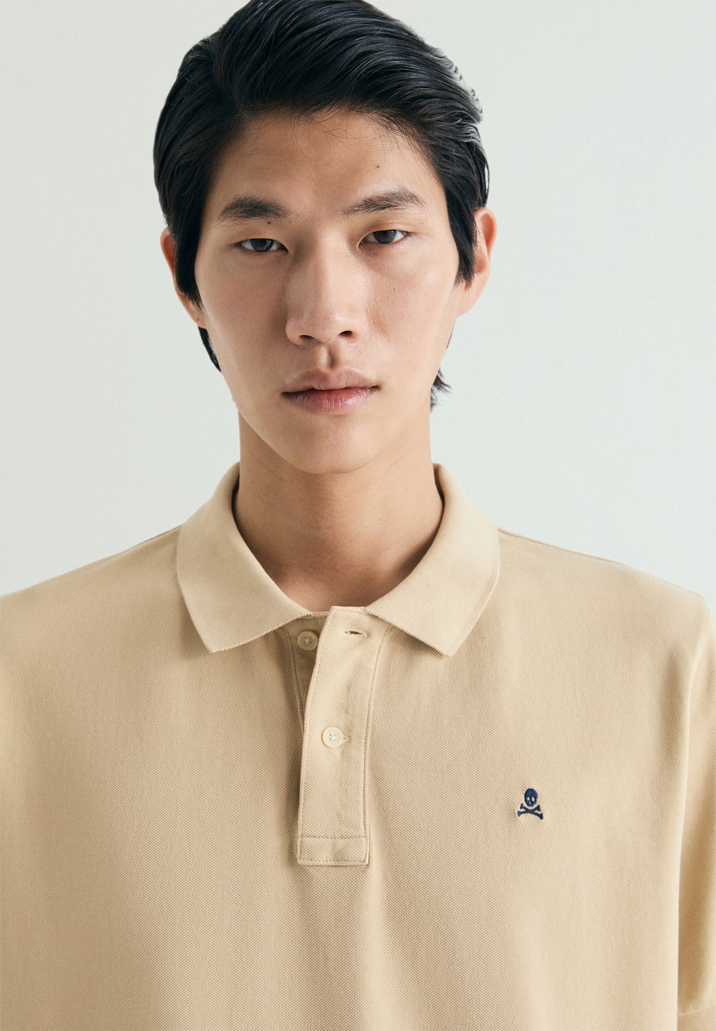 PIQUÉ POLO SHIRT WITH CONTRAST EMBROIDERY