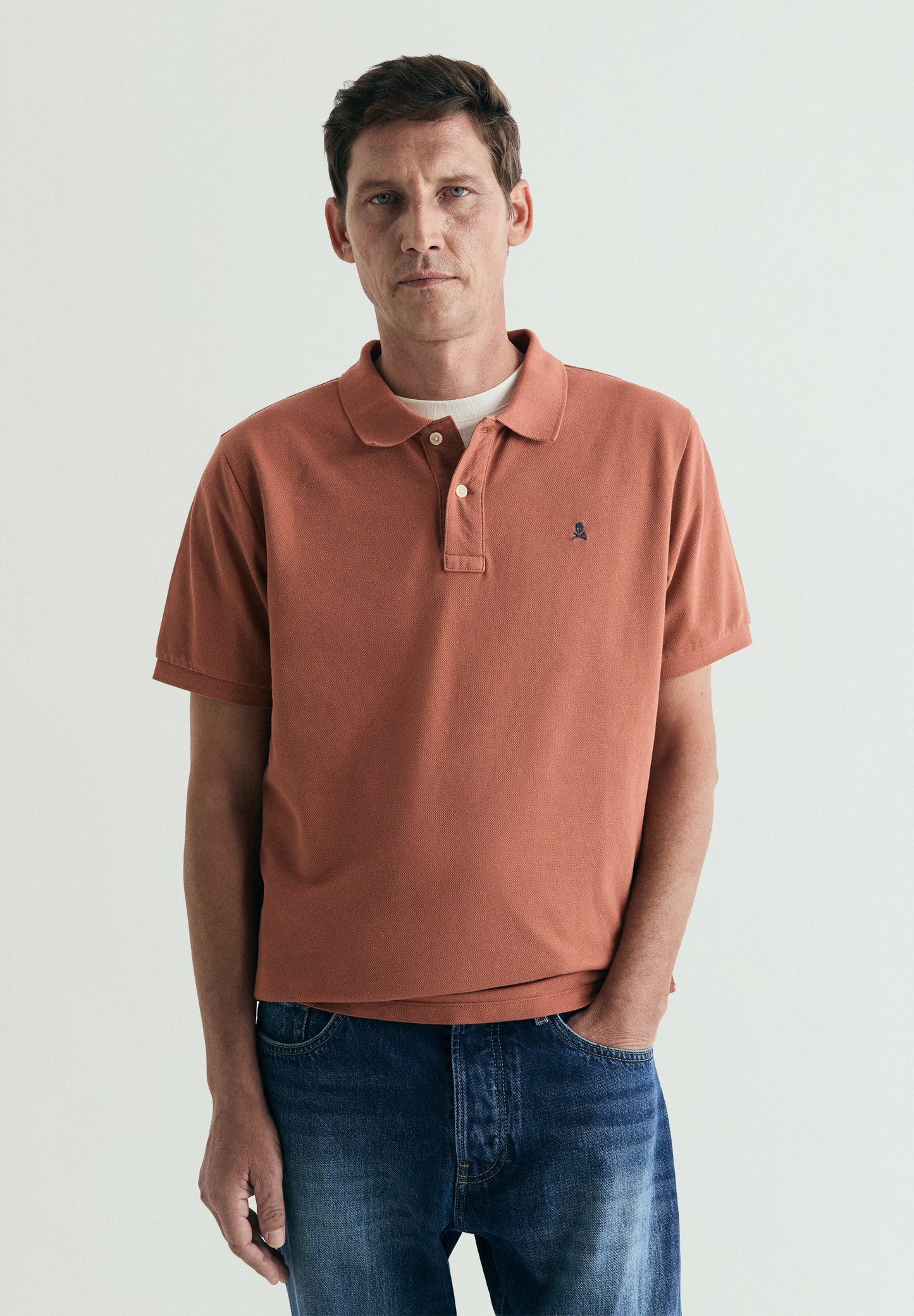 PIQUÉ POLO SHIRT WITH CONTRAST EMBROIDERY