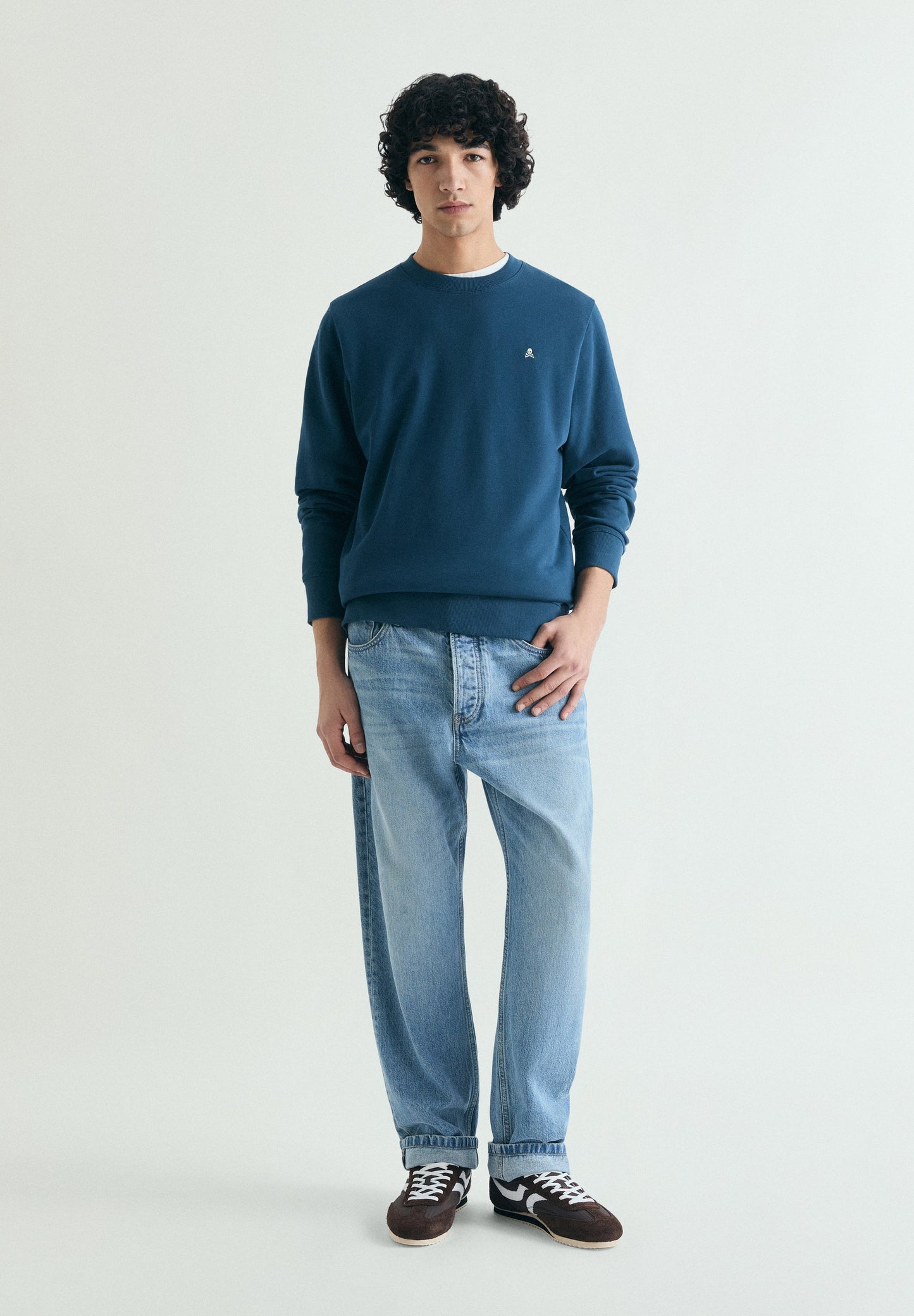 SWEATSHIRT WITH CONTRAST EMBROIDERY