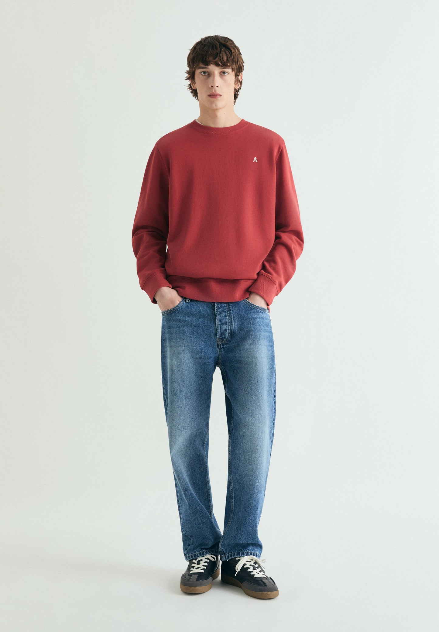 SWEATSHIRT WITH CONTRAST EMBROIDERY