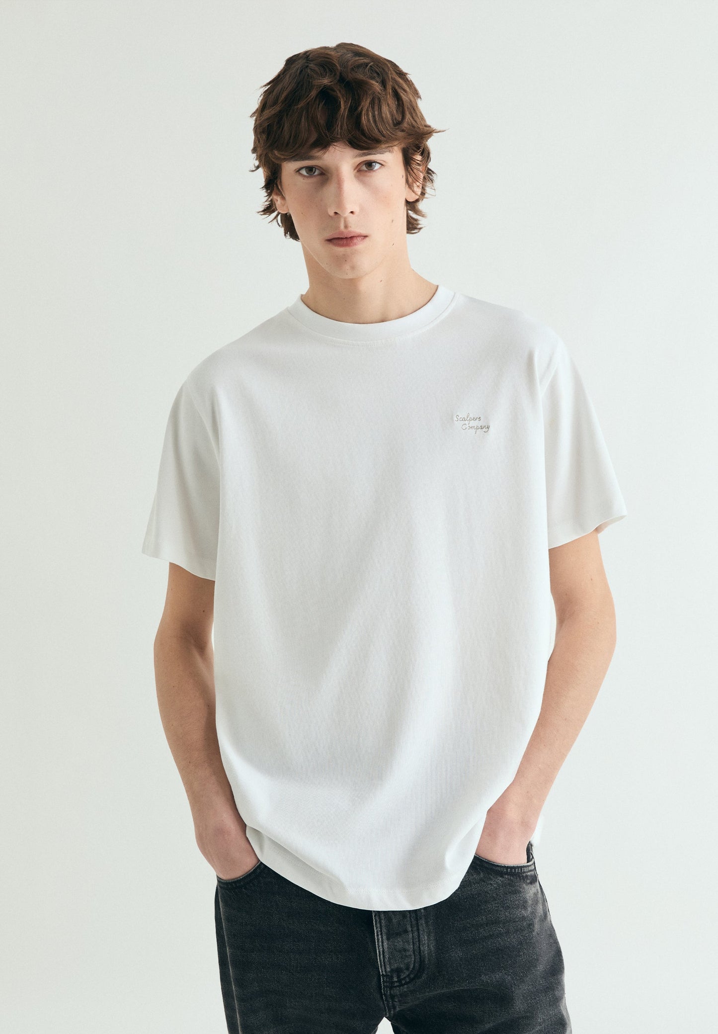 MEDIUM WEIGHT EMBROIDERED T-SHIRT