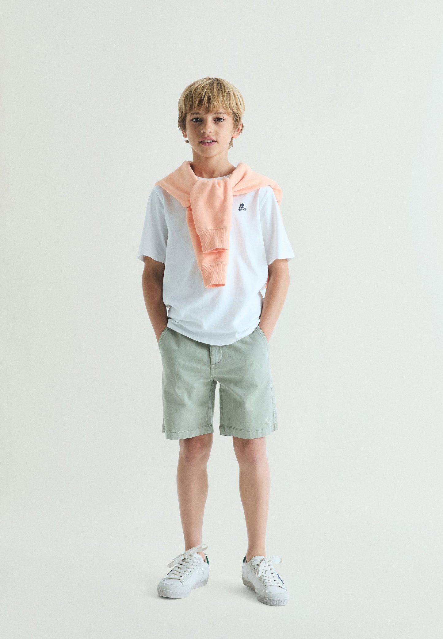 CLASSIC BERMUDA SHORTS