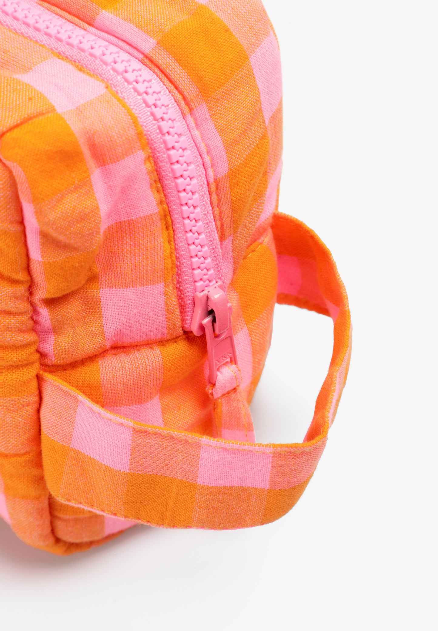 GINGHAM TOILETRY BAG WITH SIDE HANDLE