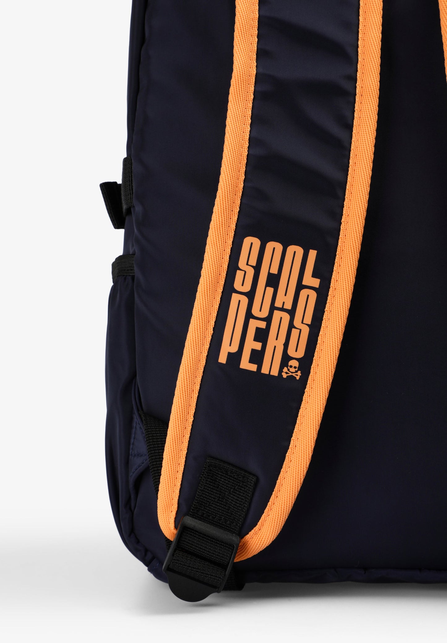 TECHNICAL BACKPACK WITH SKULL