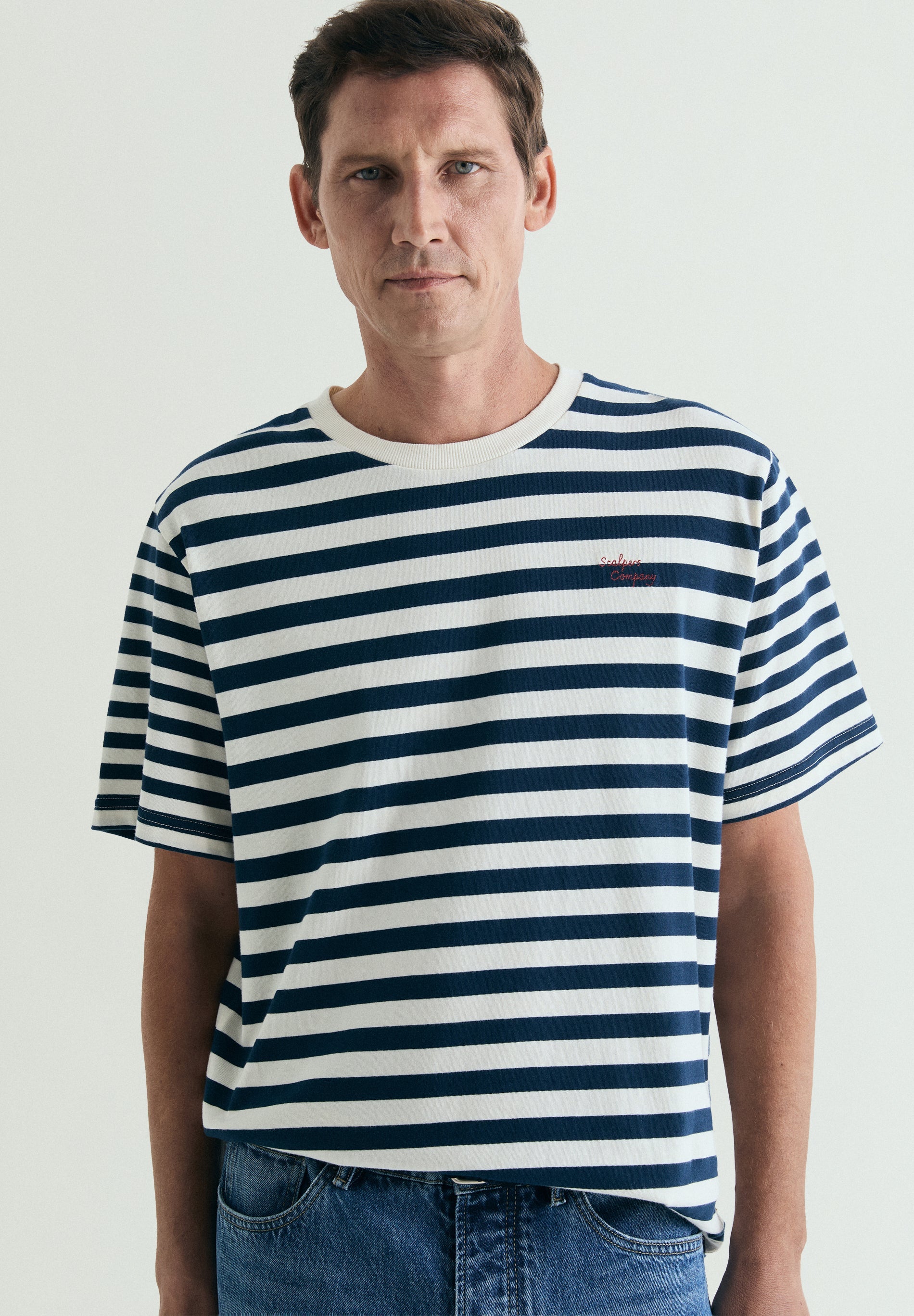 CONTRAST STRIPED T-SHIRT