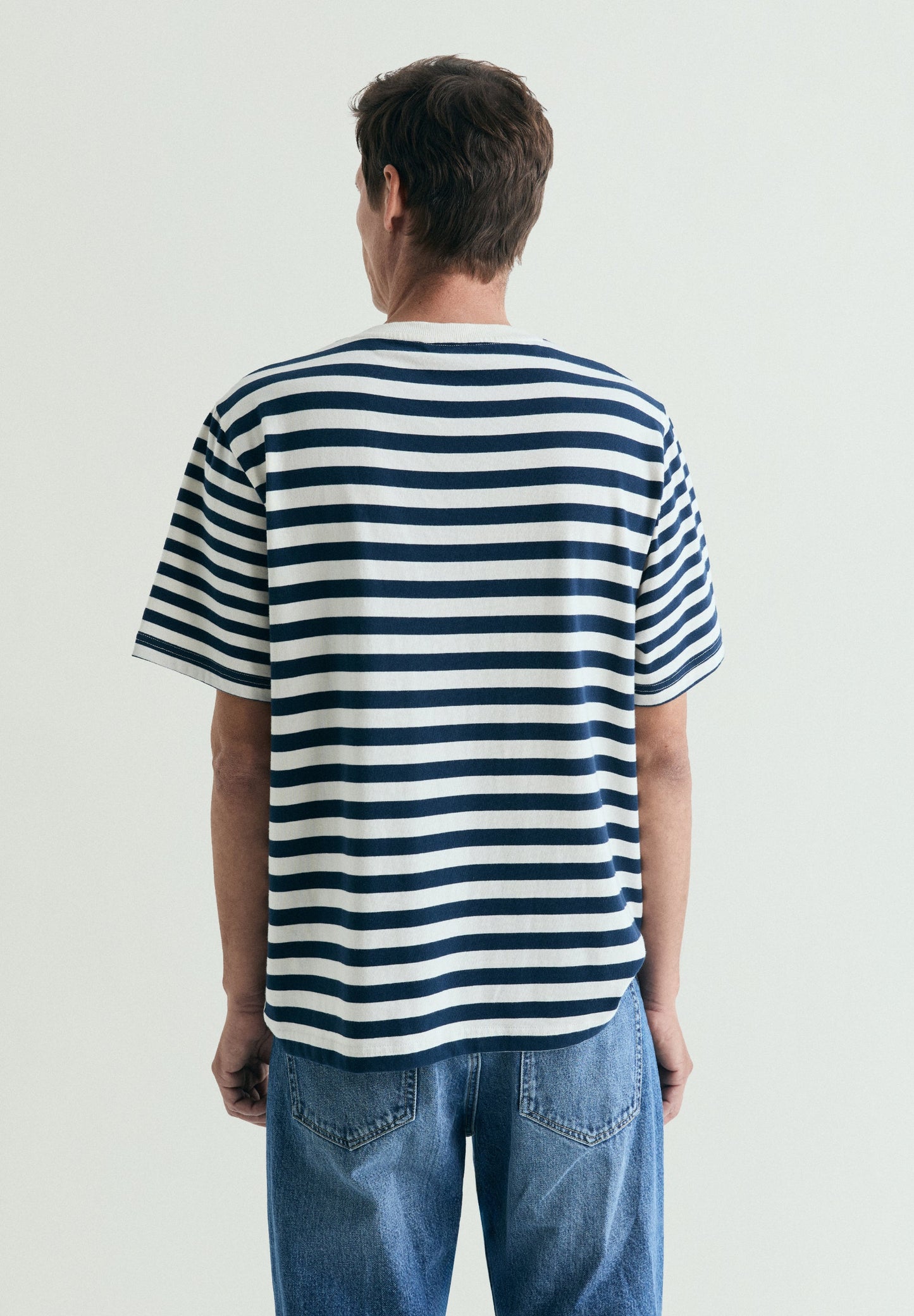 CONTRAST STRIPED T-SHIRT