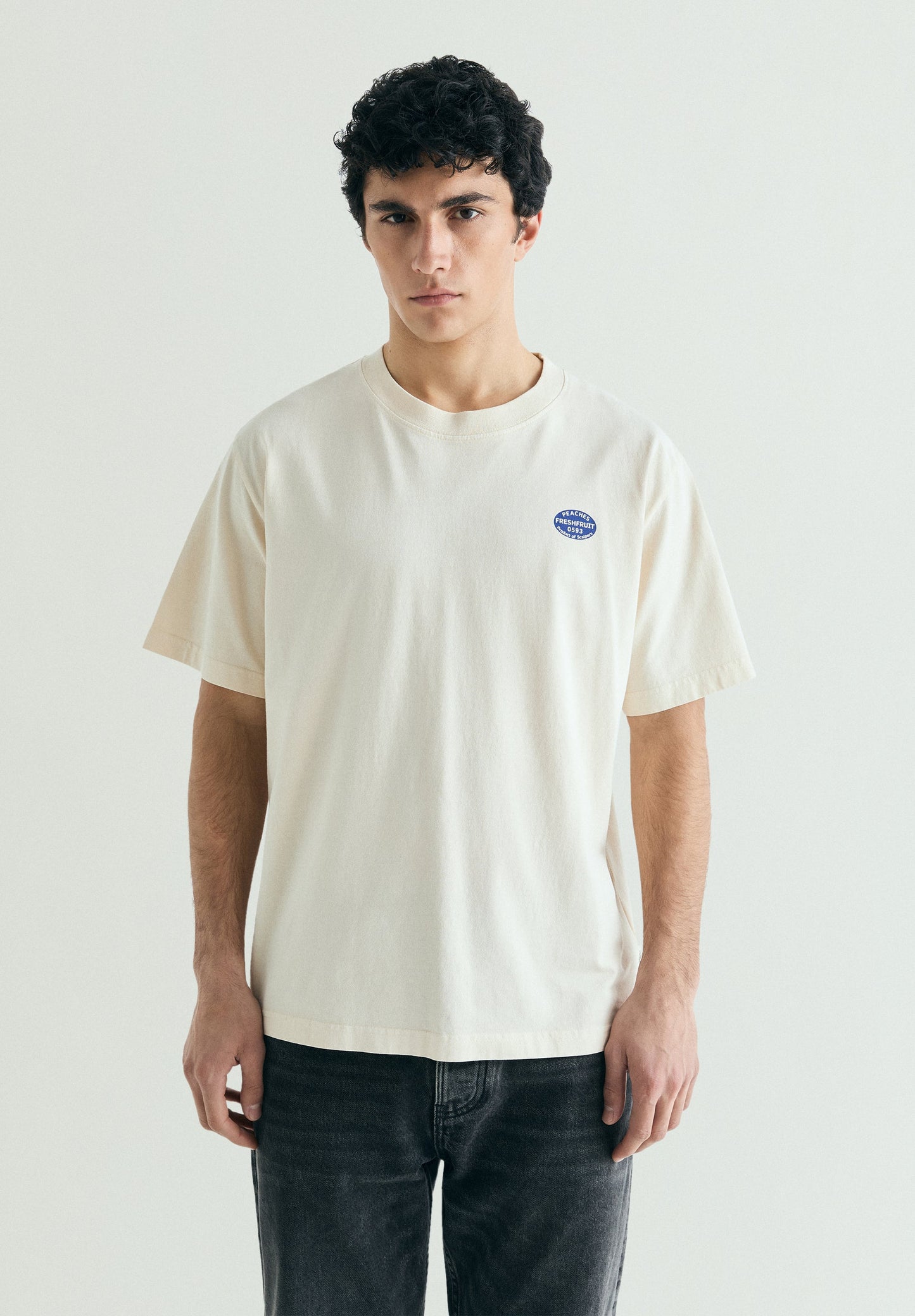 T-SHIRT WITH PRINT ON THE BACK