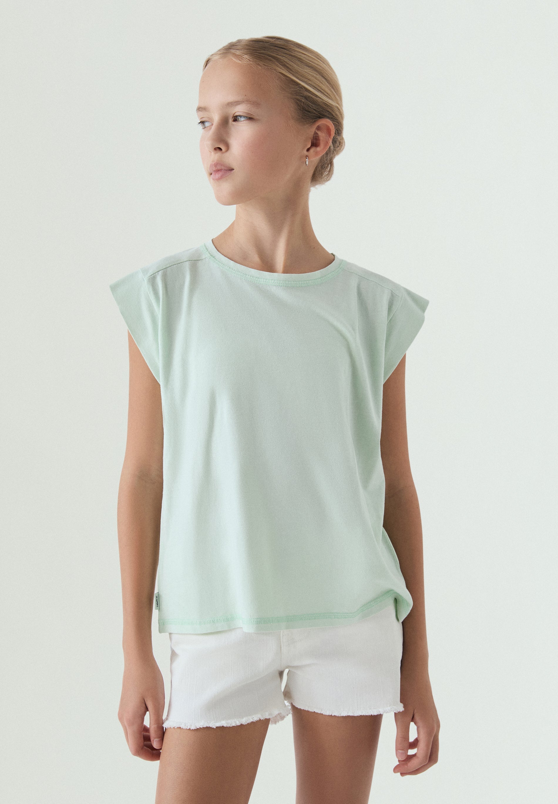 SKULL T-SHIRT WITH STUDS