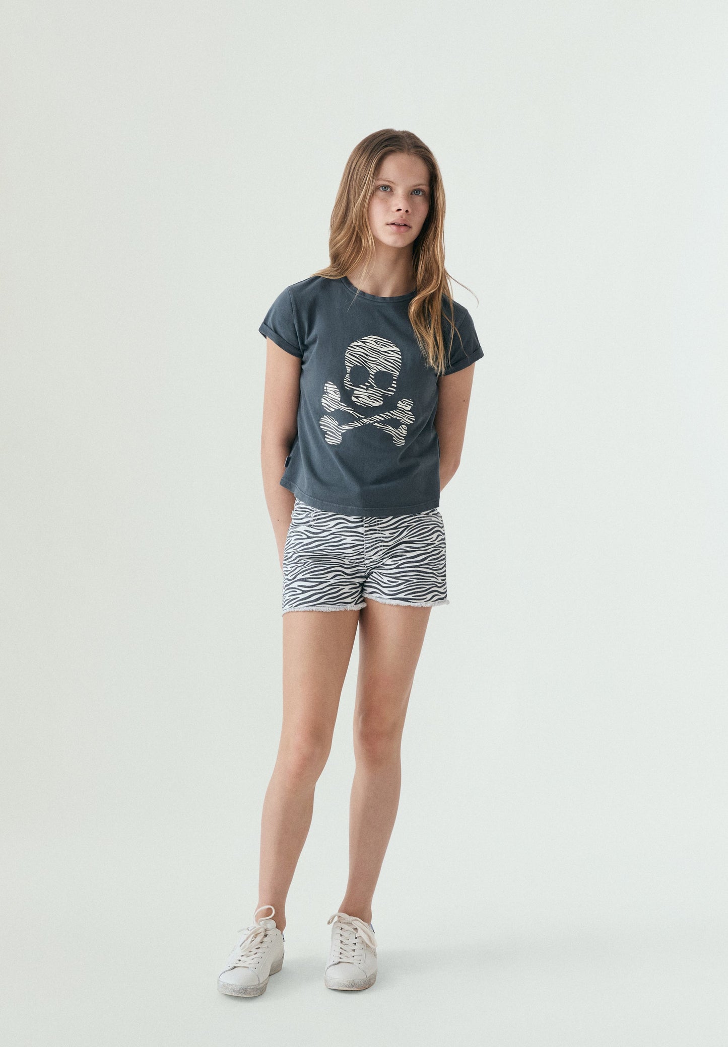 ANIMAL PRINT SKULL T-SHIRT