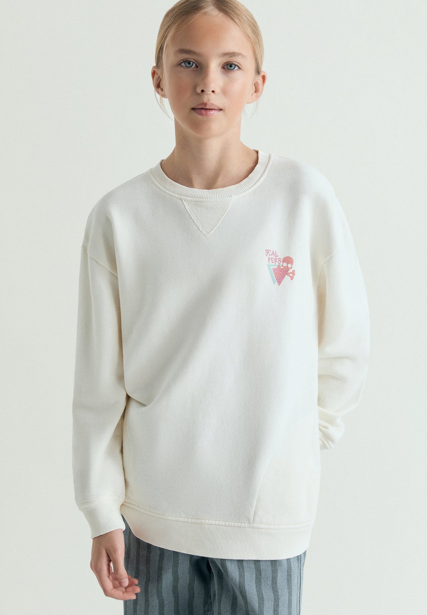 SWEATSHIRT WITH PRINTED BACK