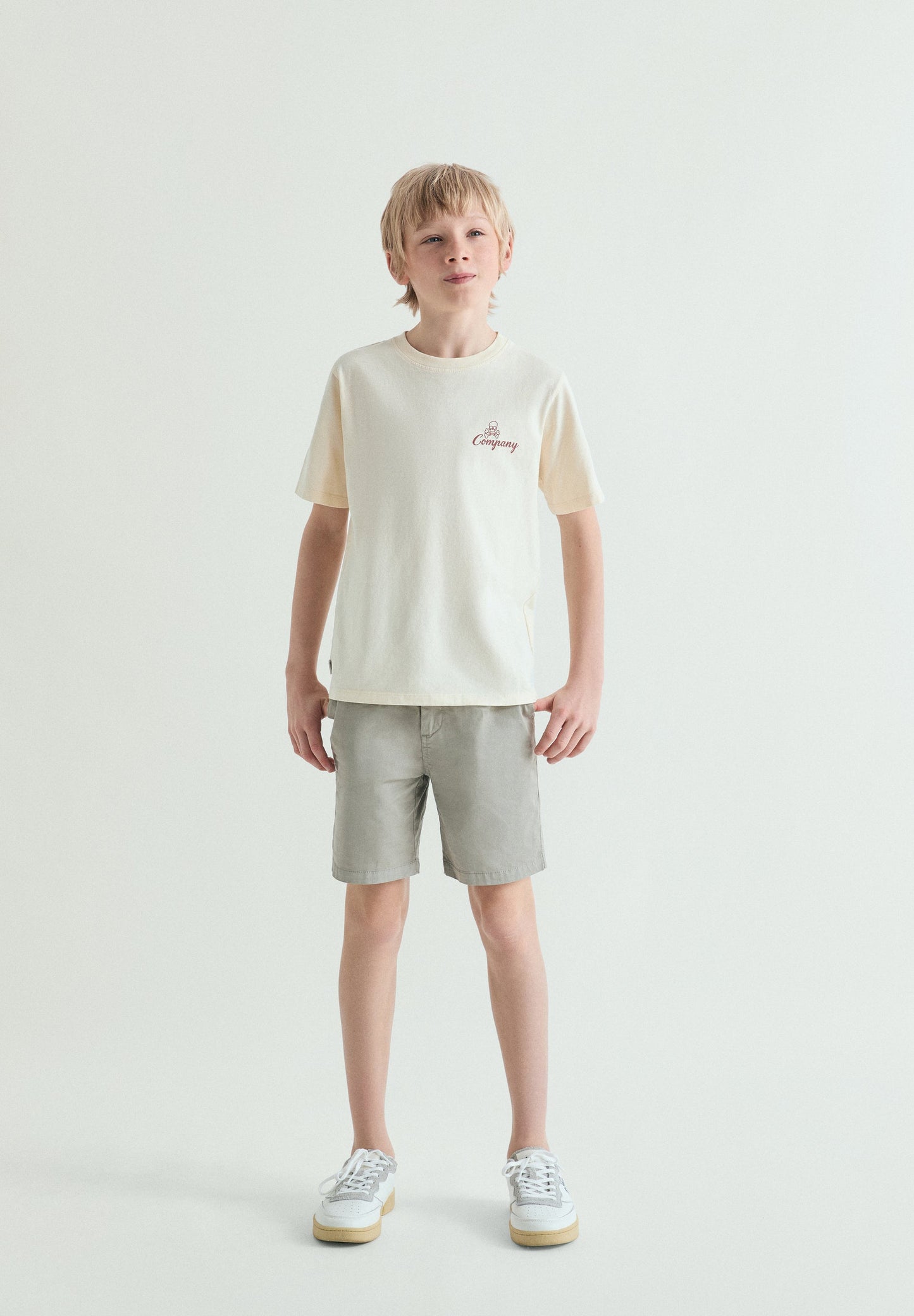 T-SHIRT WITH BACK PRINT
