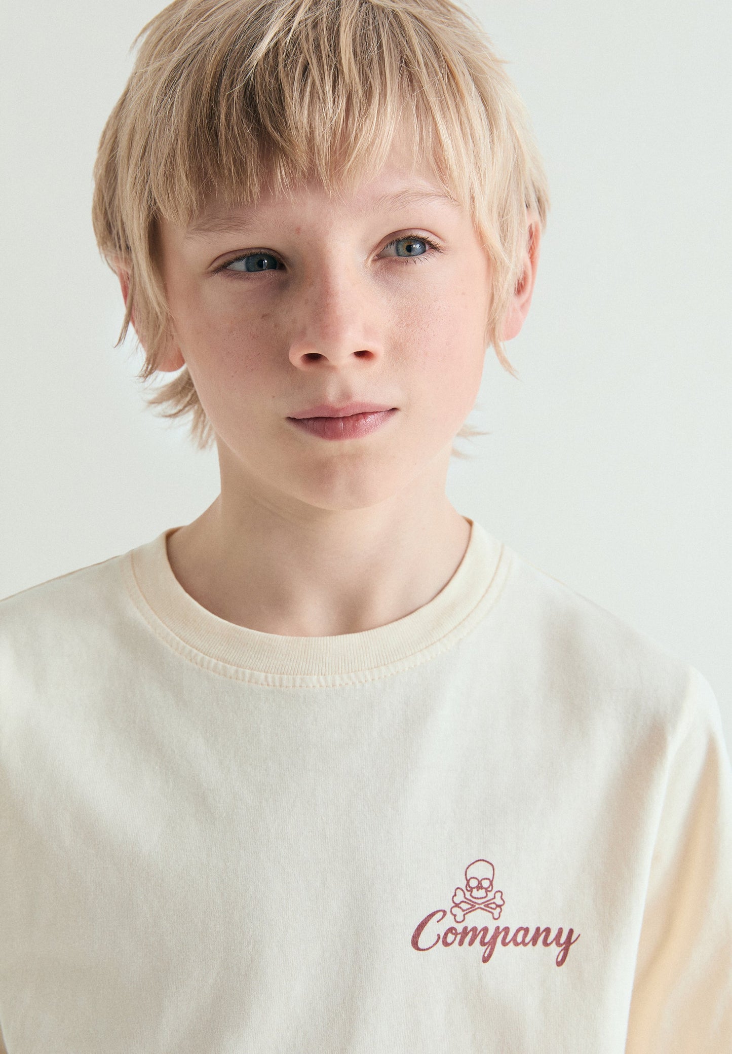 T-SHIRT WITH BACK PRINT