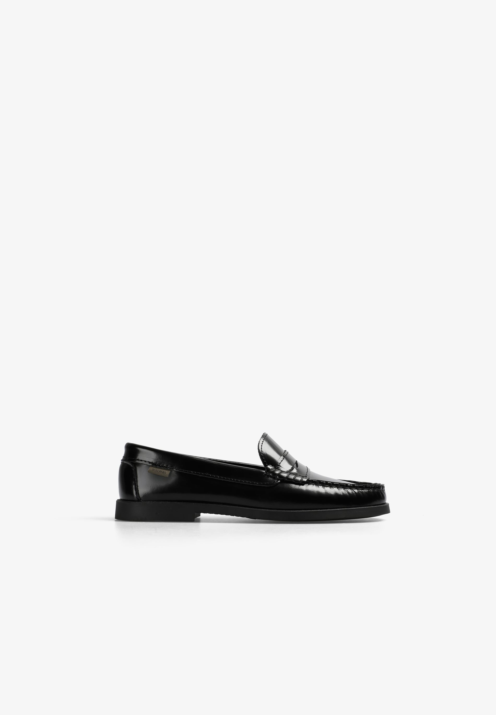 CLASSIC LEATHER LOAFERS