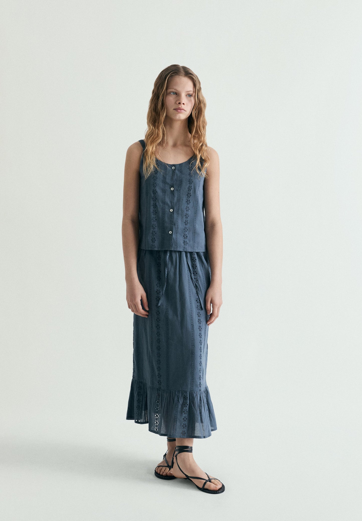 COTTON TOP WITH EMBROIDERY