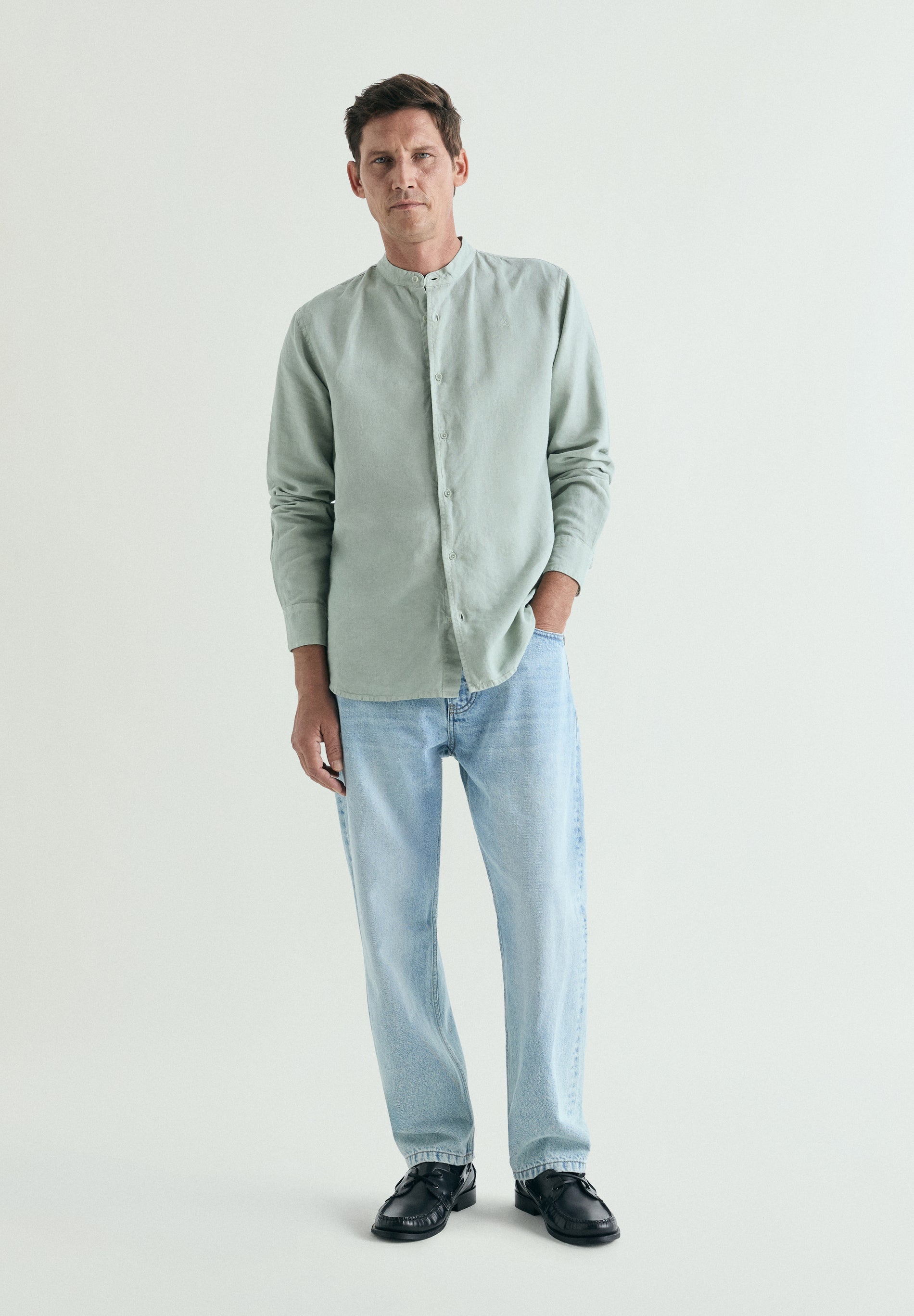 LINEN SHIRT WITH STAND-UP COLLAR