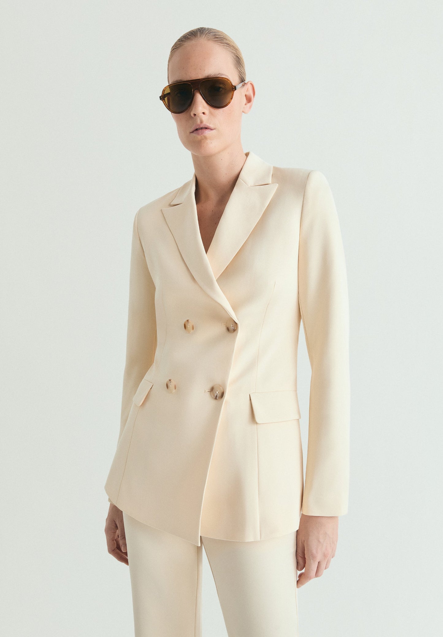 PLAIN DOUBLE-BREASTED BLAZER