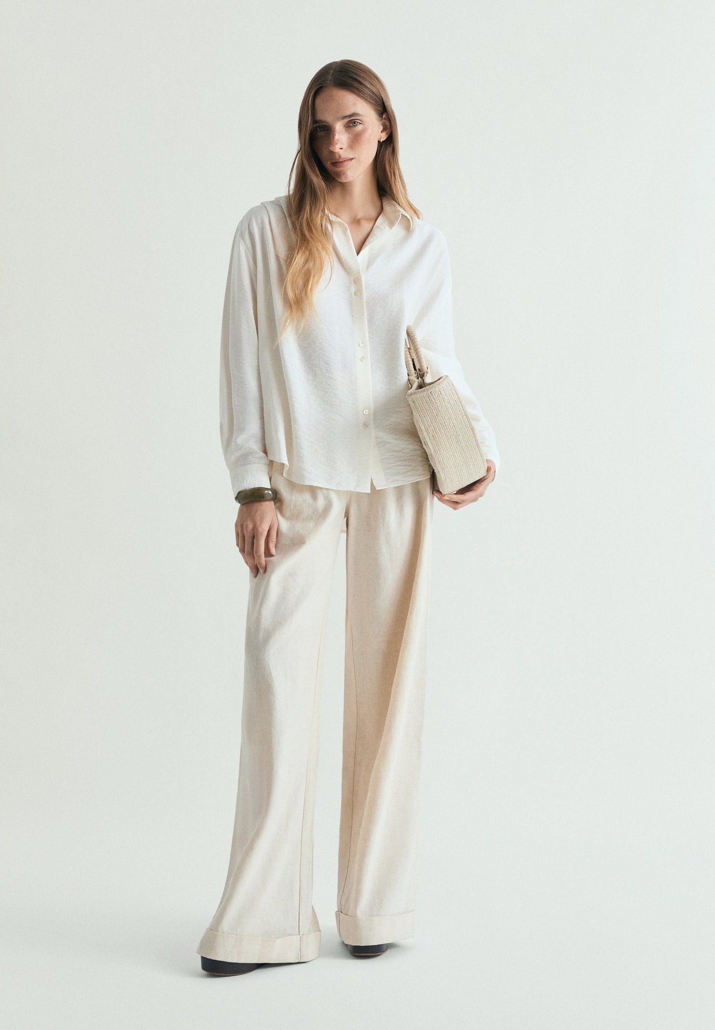 FLOWING PLEATED SHIRT