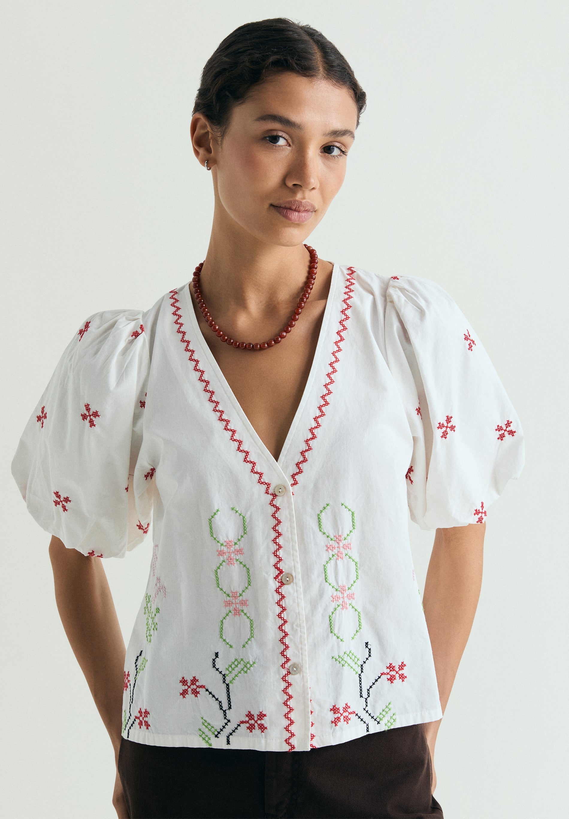 BLOUSE WITH FLORAL EMBROIDERY
