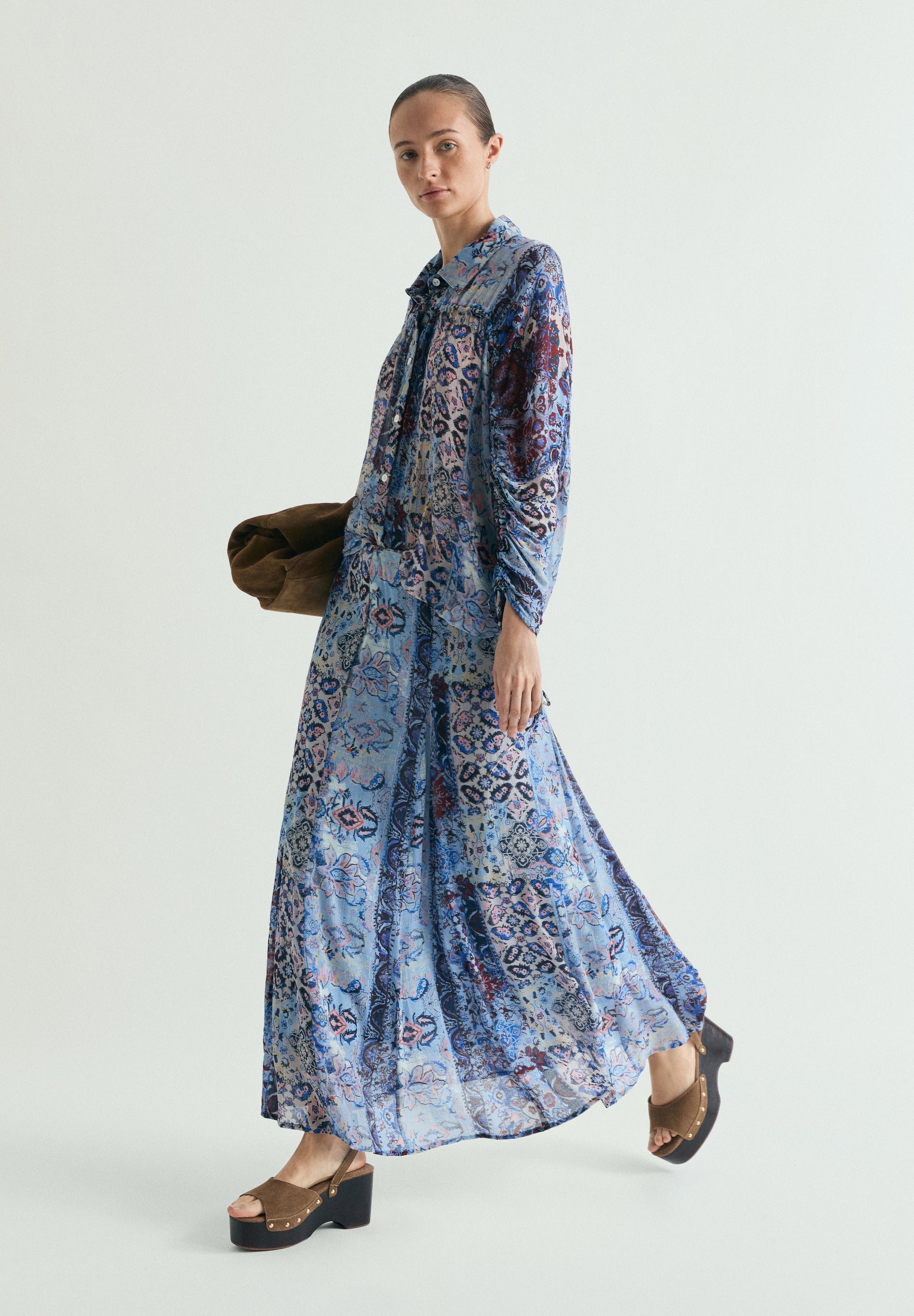 FLOWING MIDI SKIRT