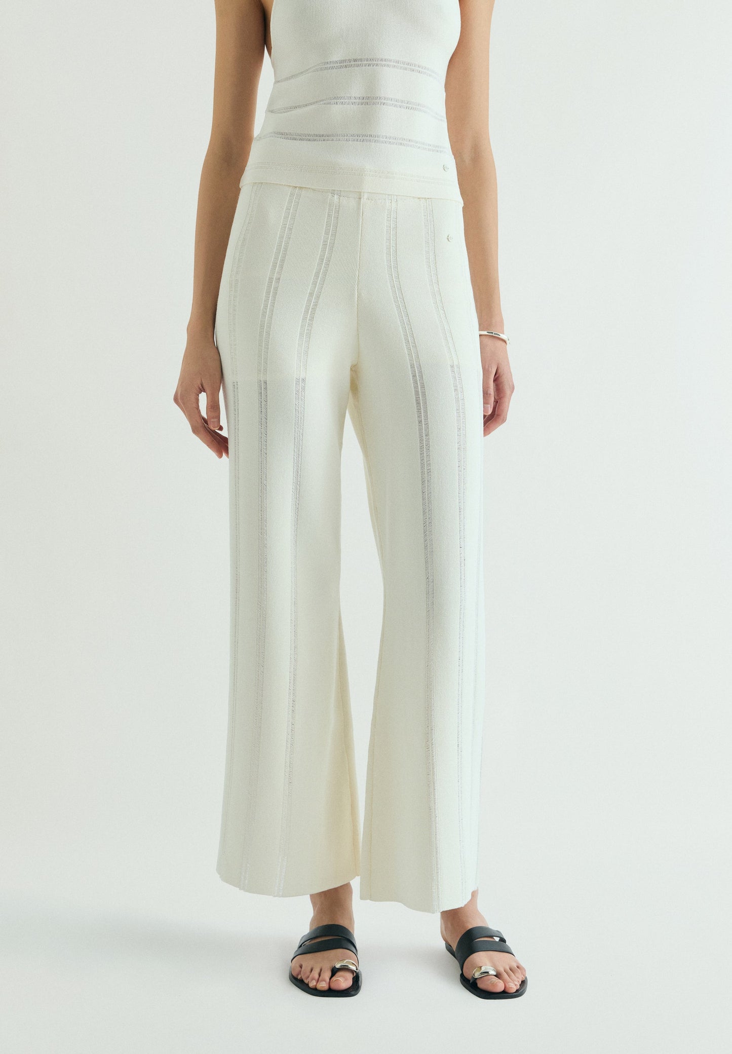 TROUSERS WITH RIBBED DETAIL