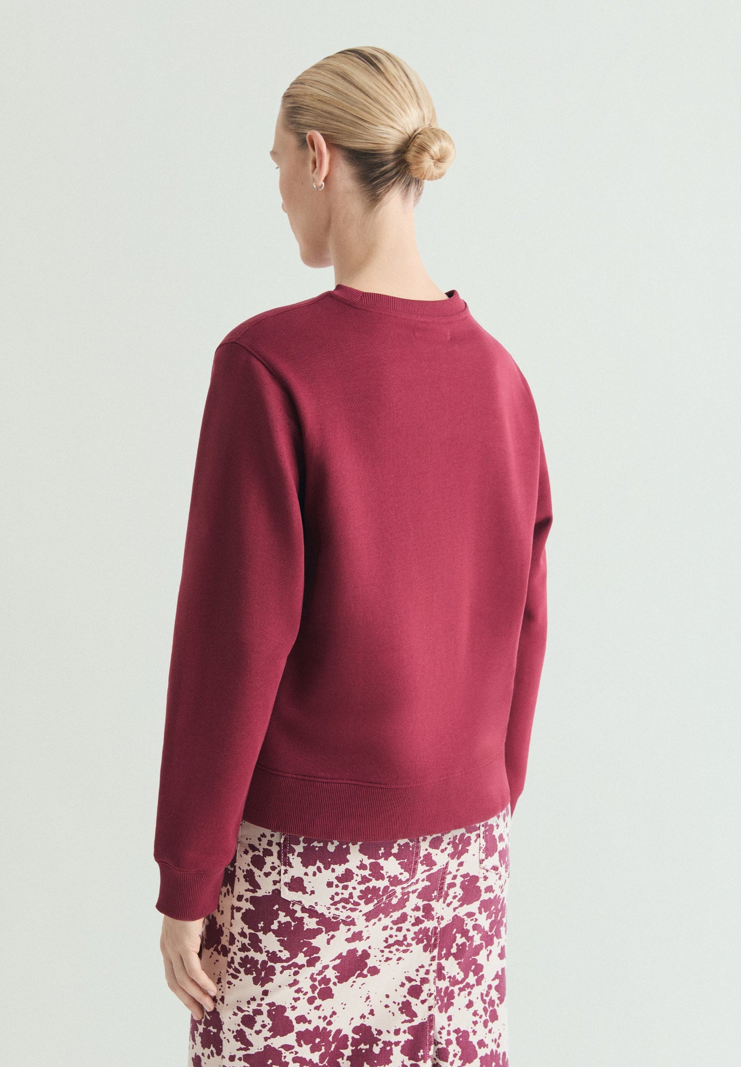 BASIC SKULL SWEATSHIRT