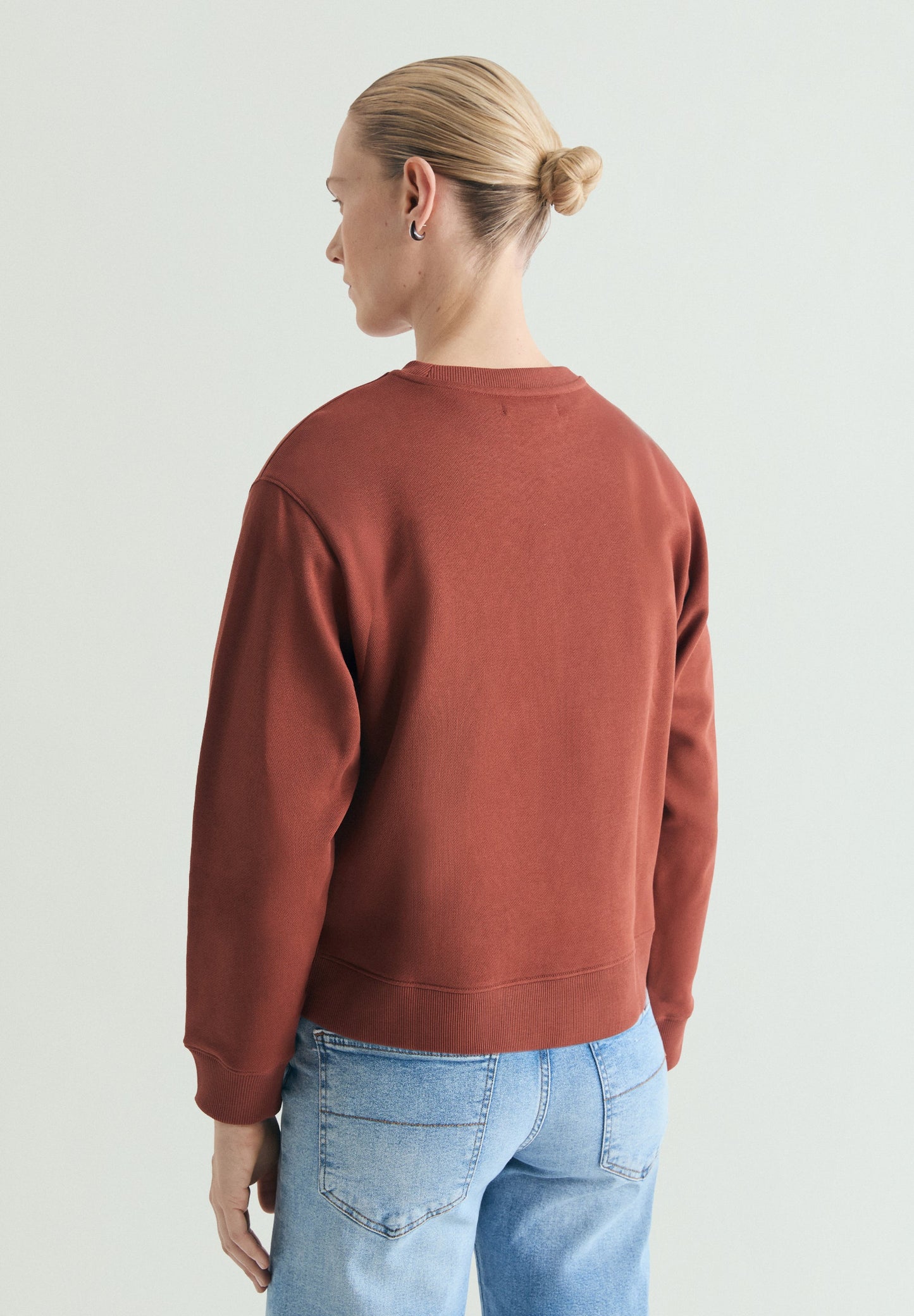 BASIC SKULL SWEATSHIRT