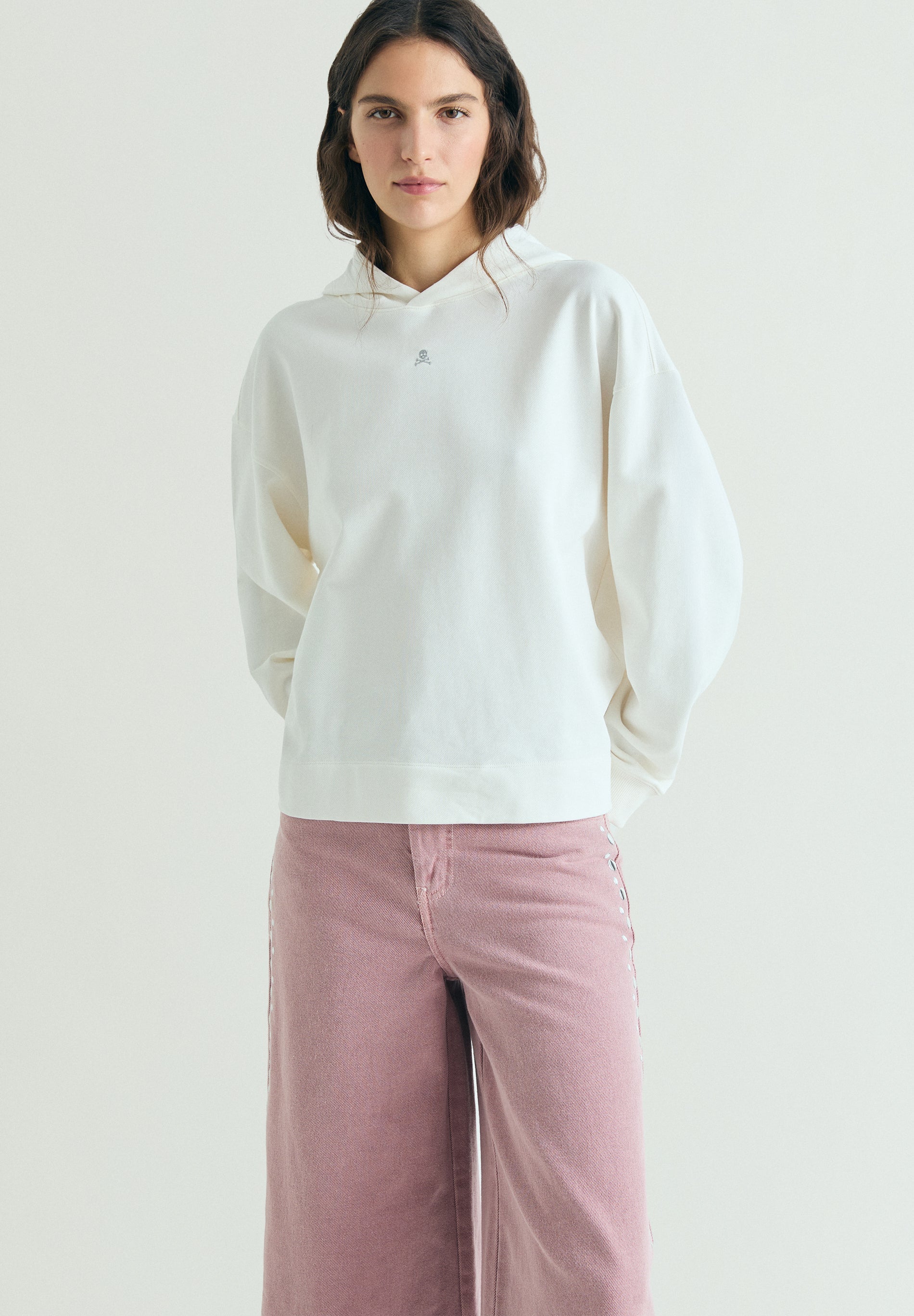 BASIC HOODIE