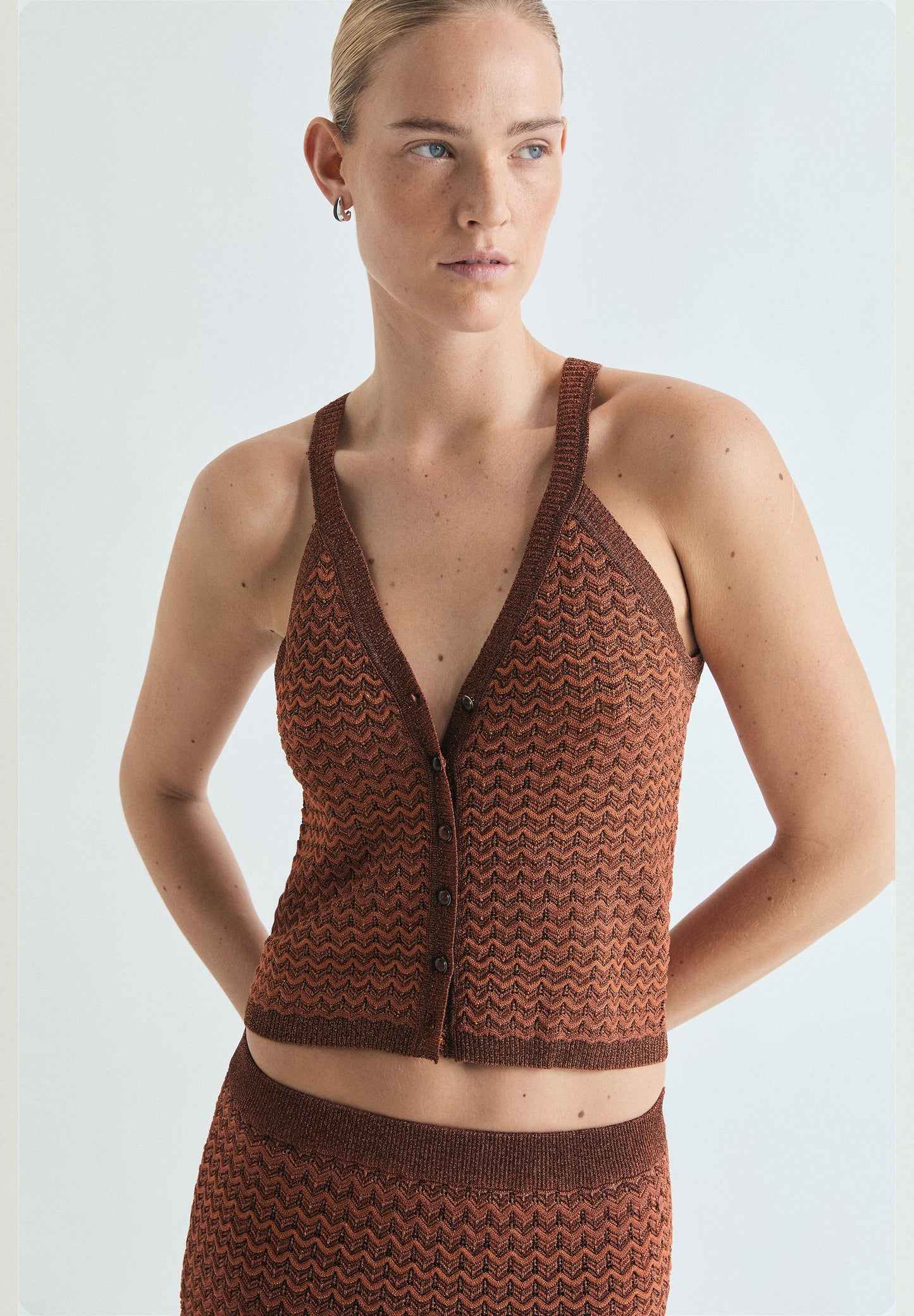 KNIT METALLIC THREAD TOP