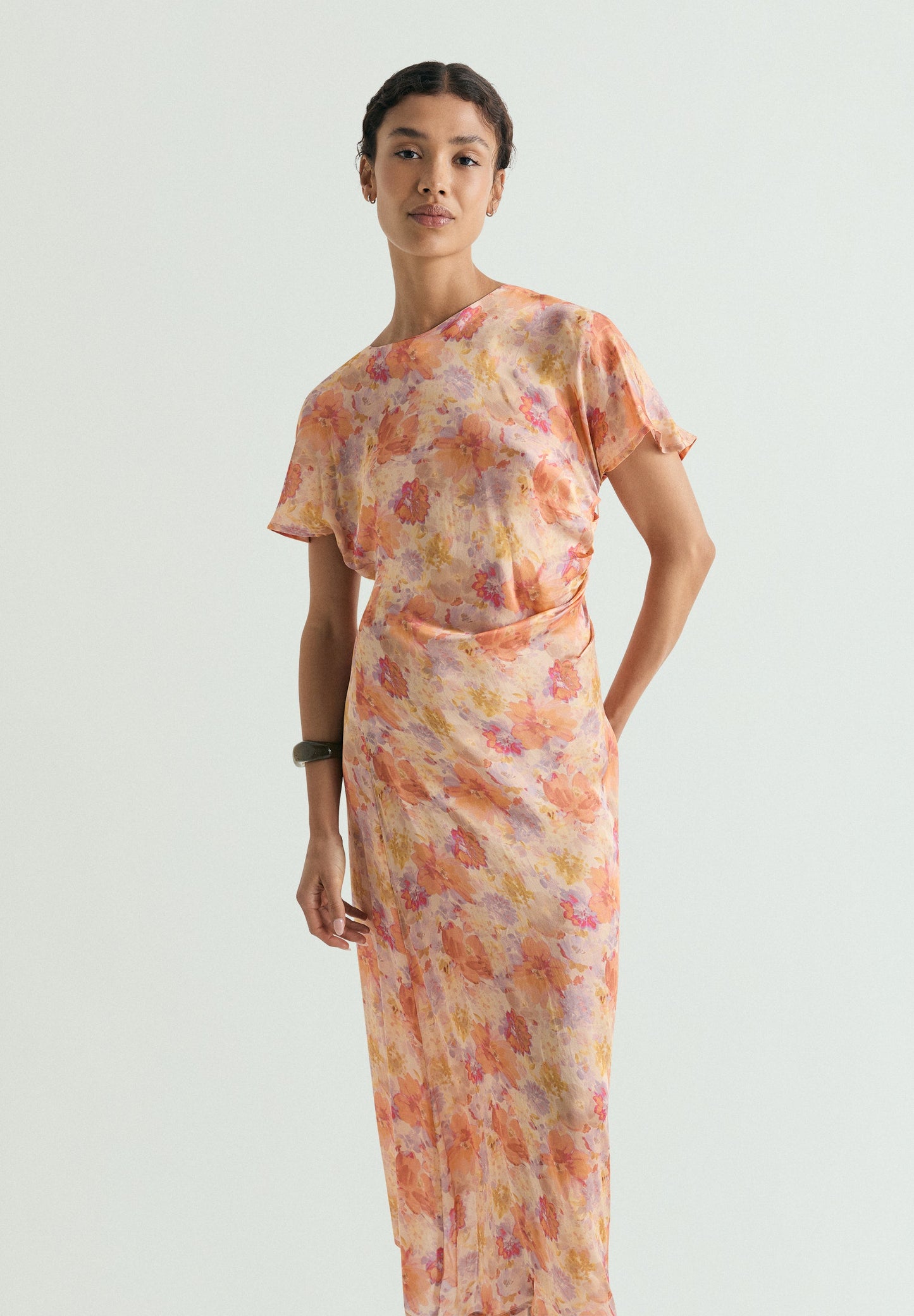FLOWING FLORAL DRESS