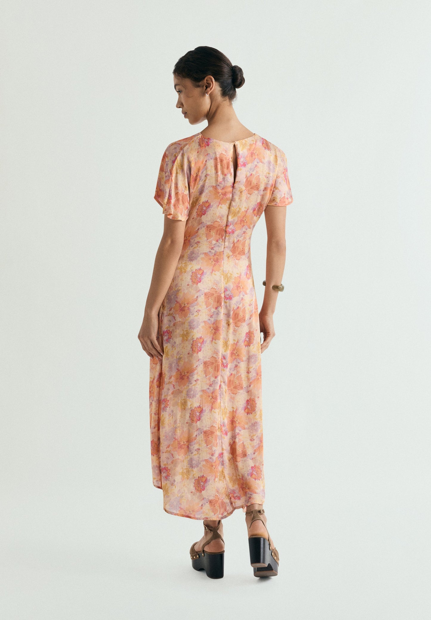 FLOWING FLORAL DRESS